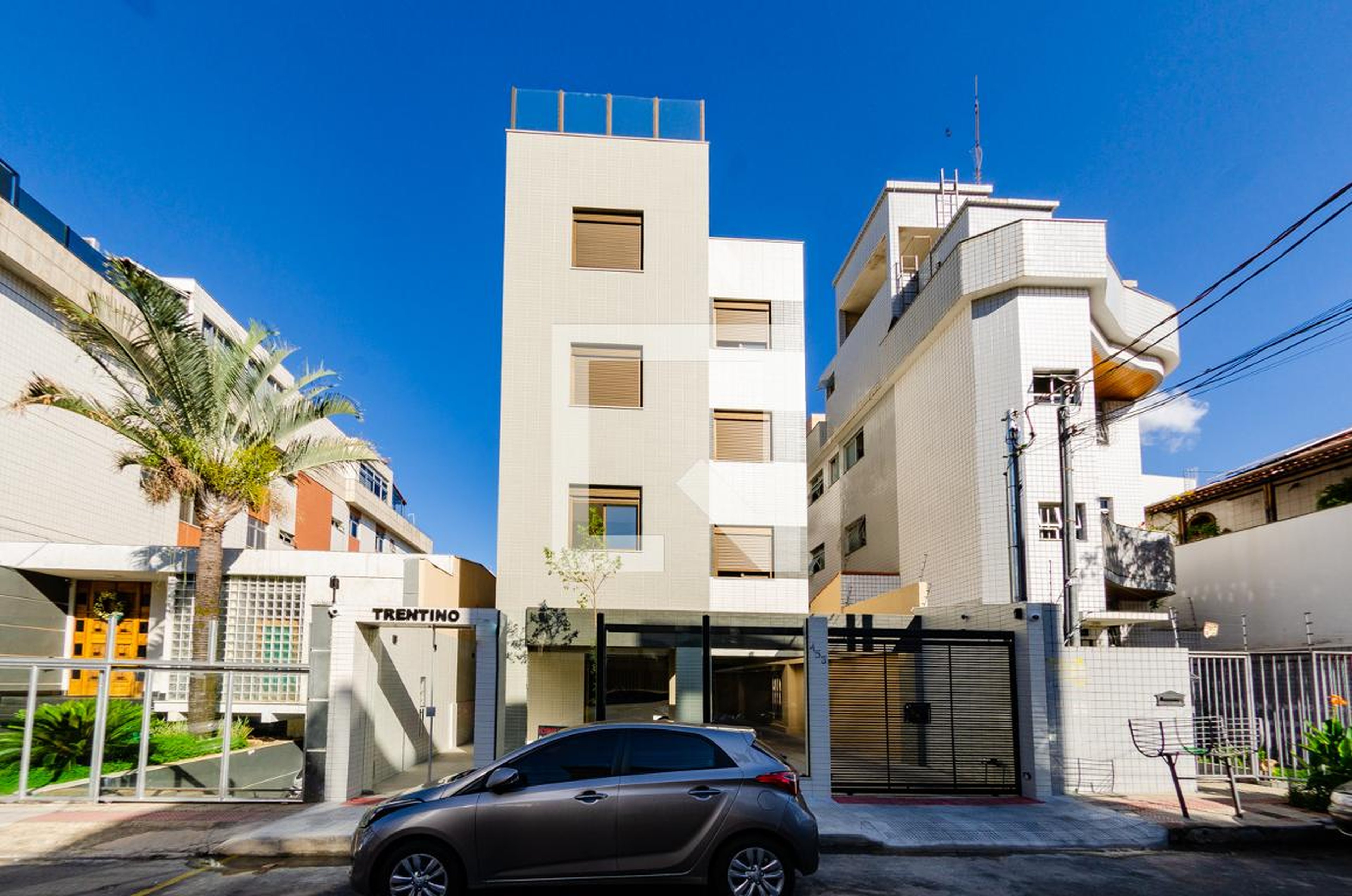 Fachada Condomínio em Rua Rubi, 453