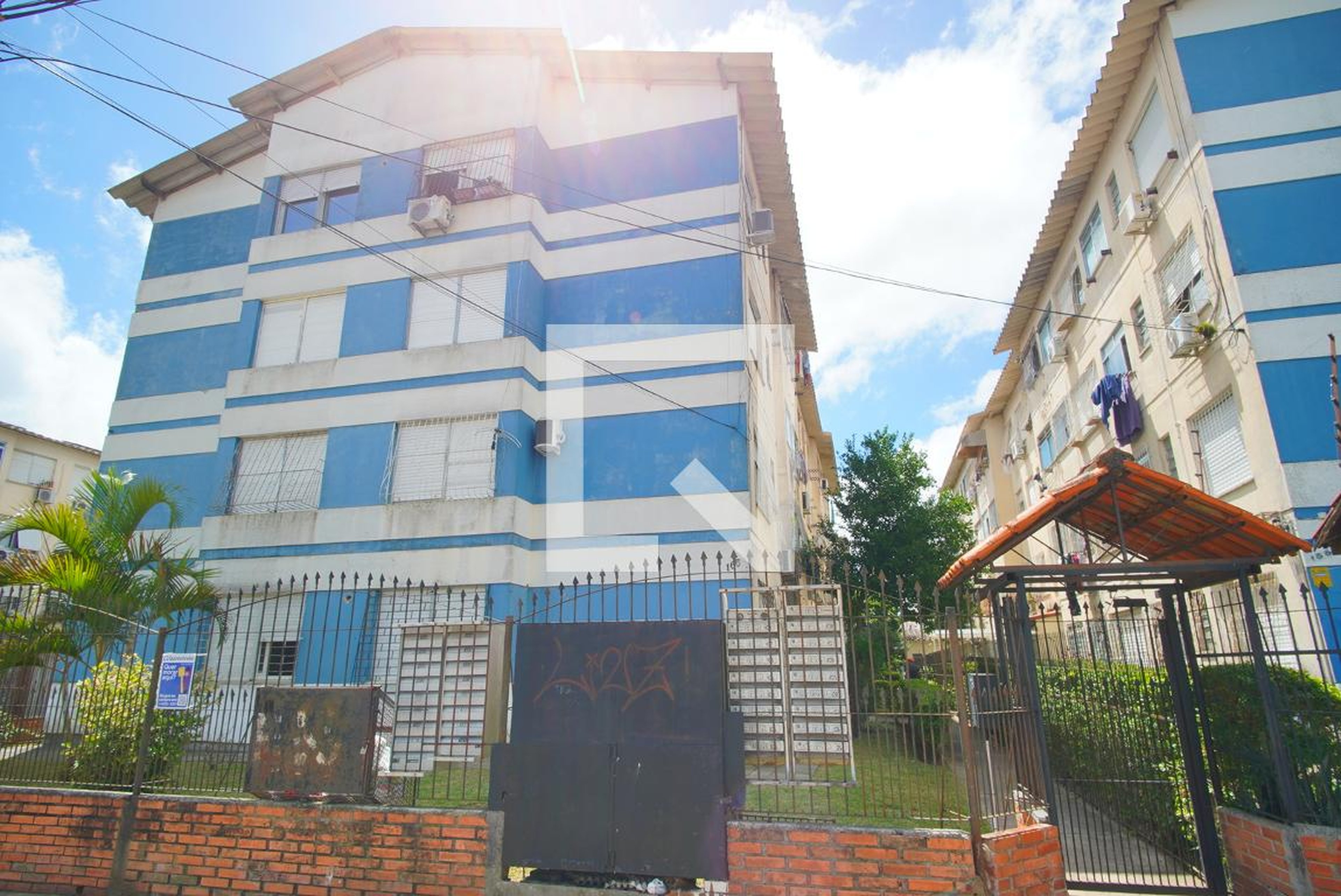 Fachada do prédio Condomínio em Rua Jandyr Maya Faillace, 165