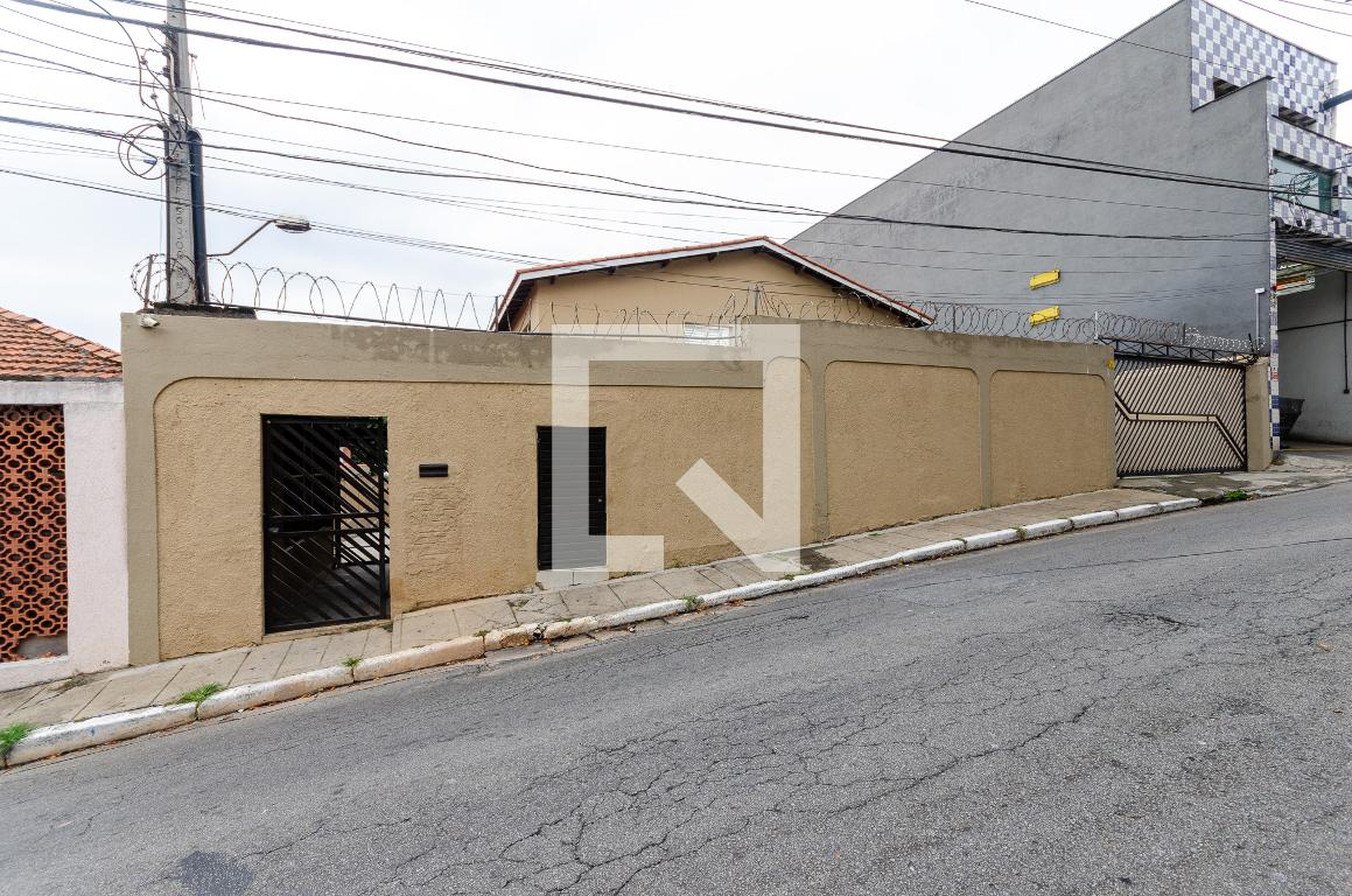 Fachada Condomínio em Rua Pedro Cubas, 169