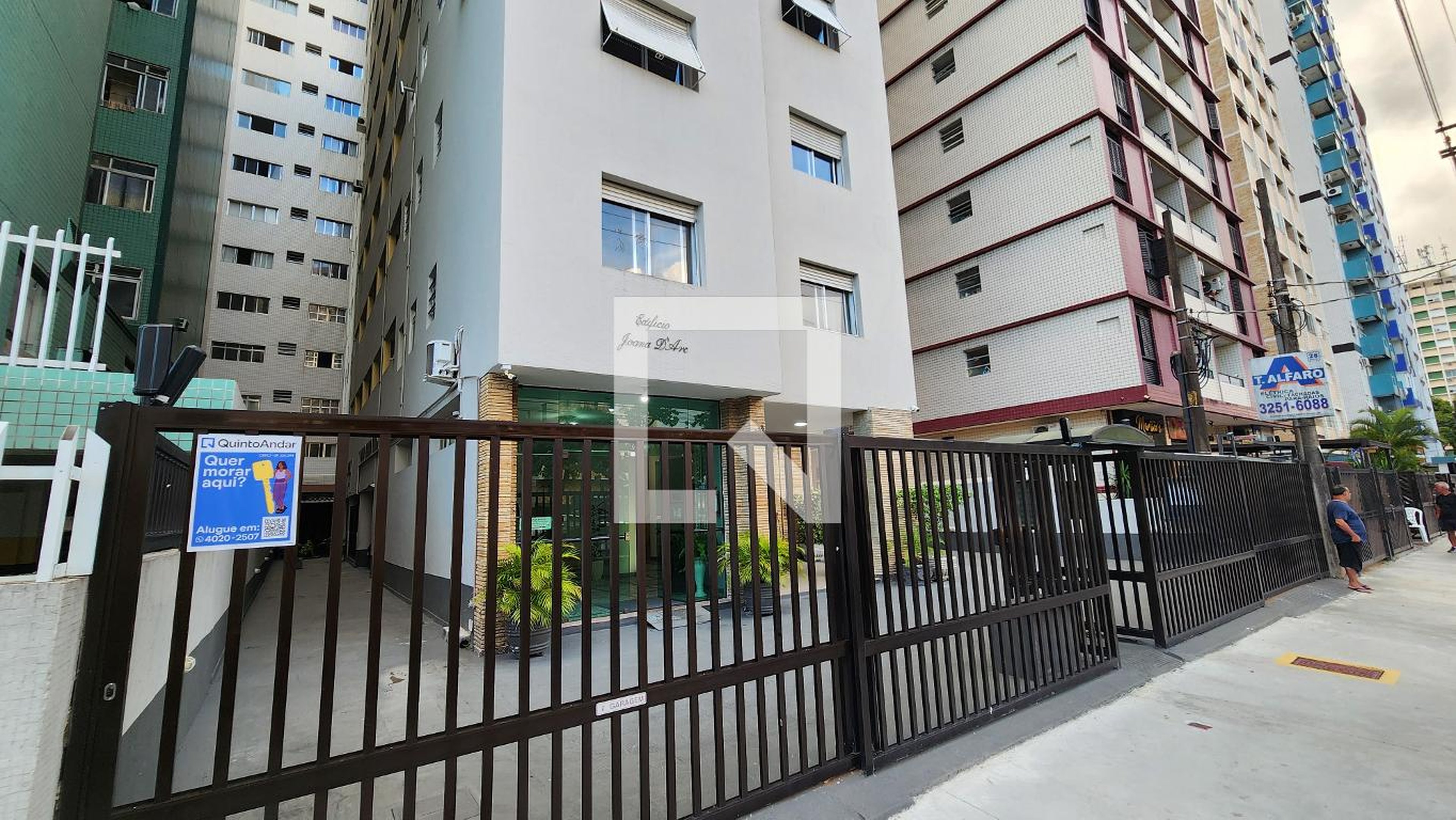 Fachada do Prédio Condomínio Joana D`arc