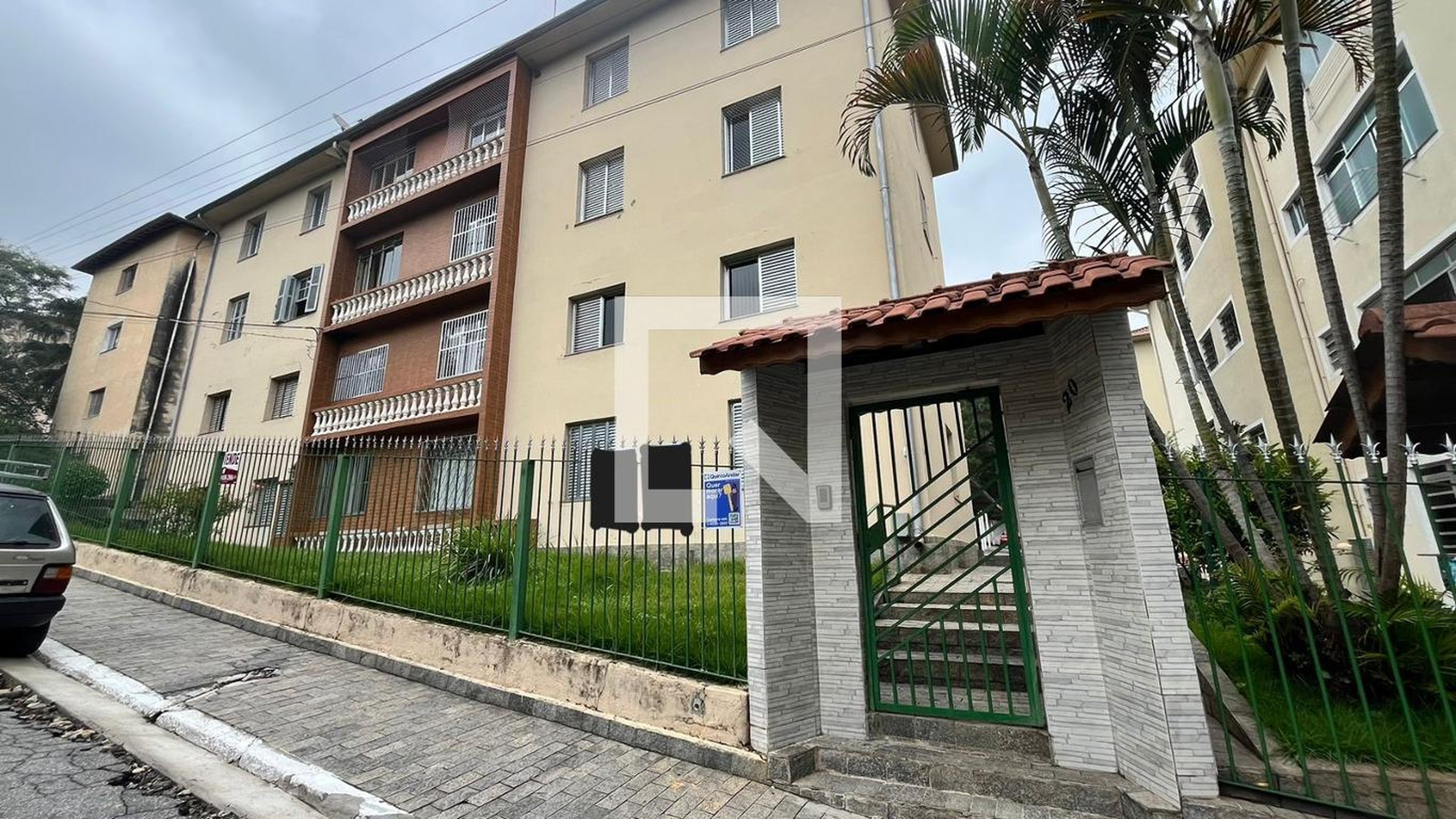 Fachada Condomínio em Rua Domingos Colom, 20