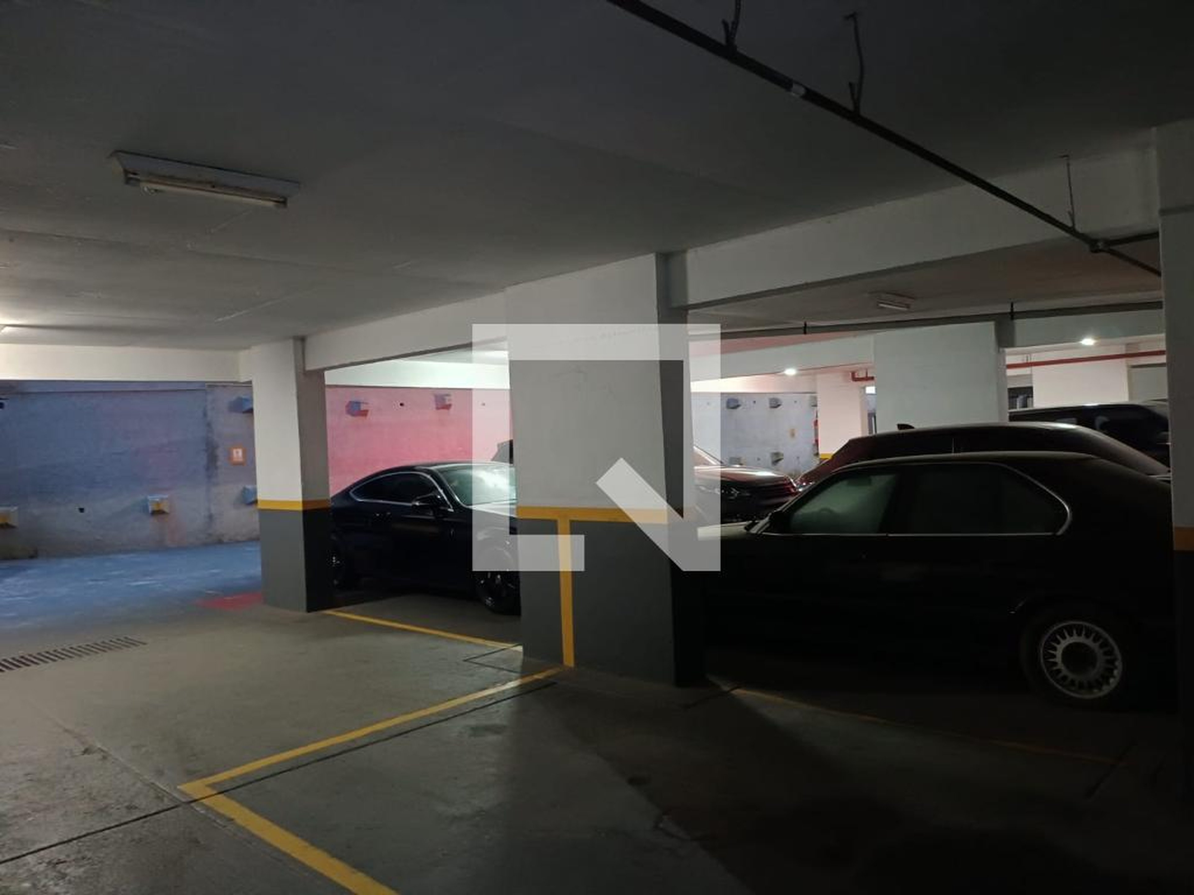 Estacionamento - Ventura