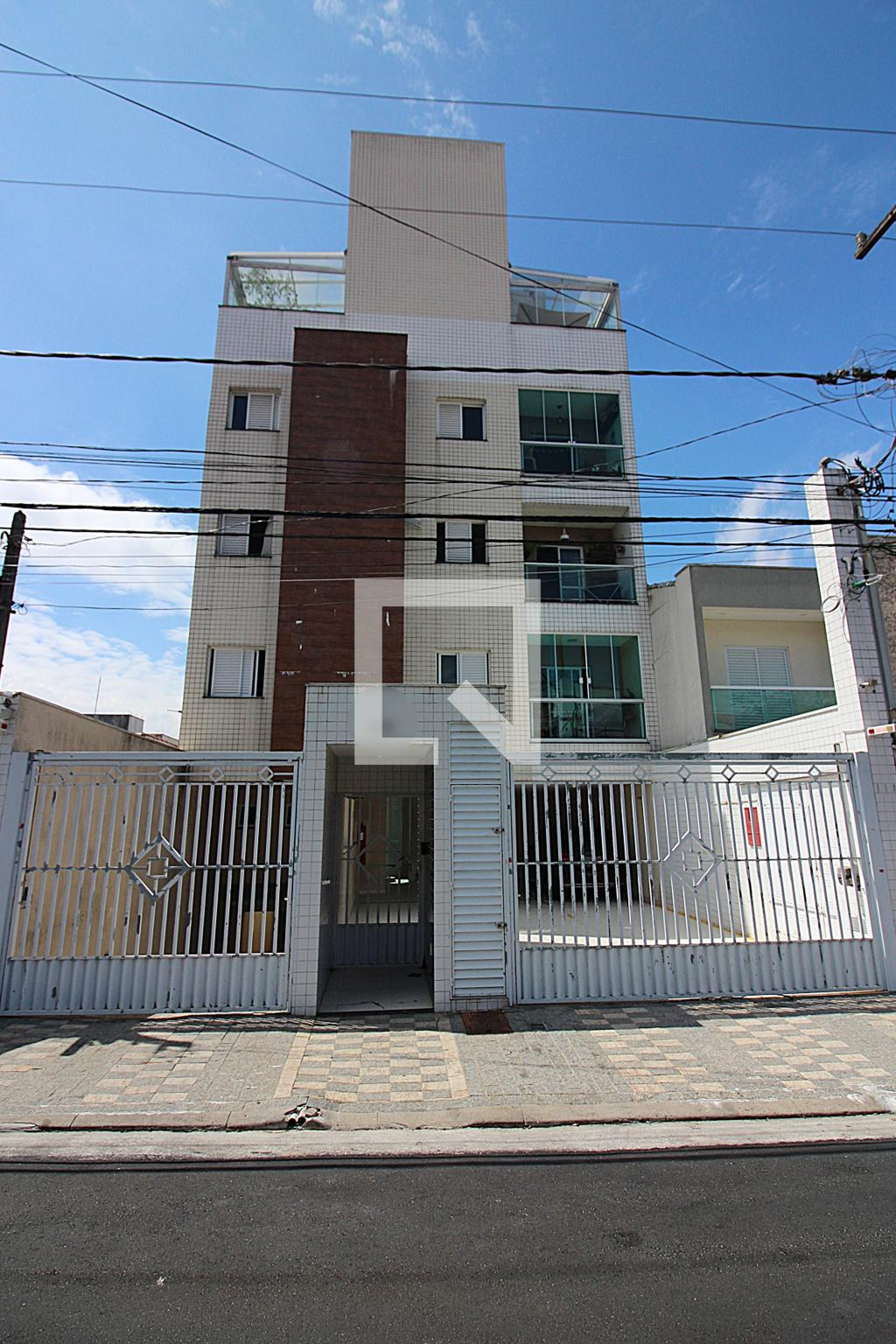 Fachada Condomínio em Rua Siqueira Campos, 284