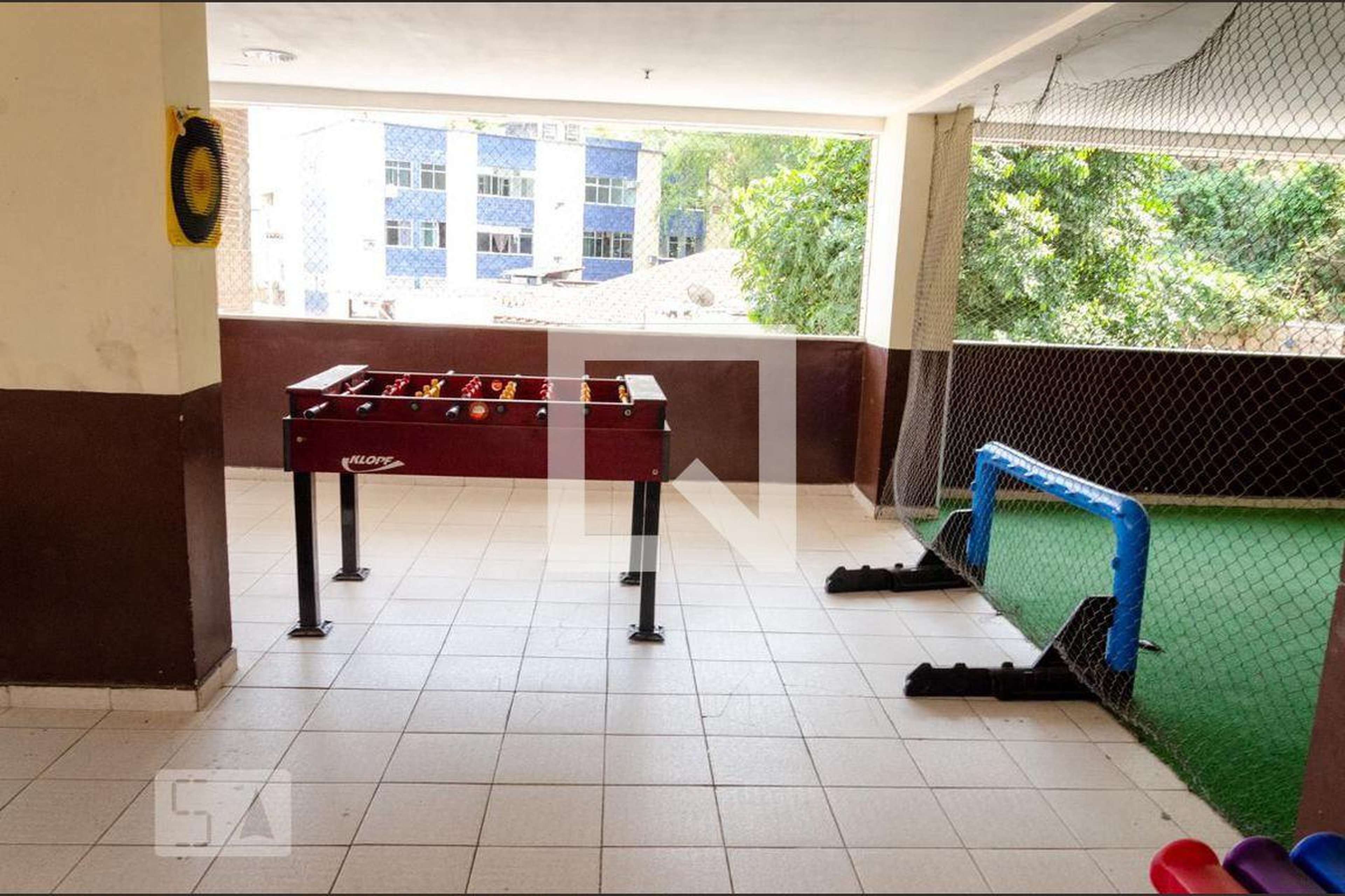 Salão de jogos - Estilo III