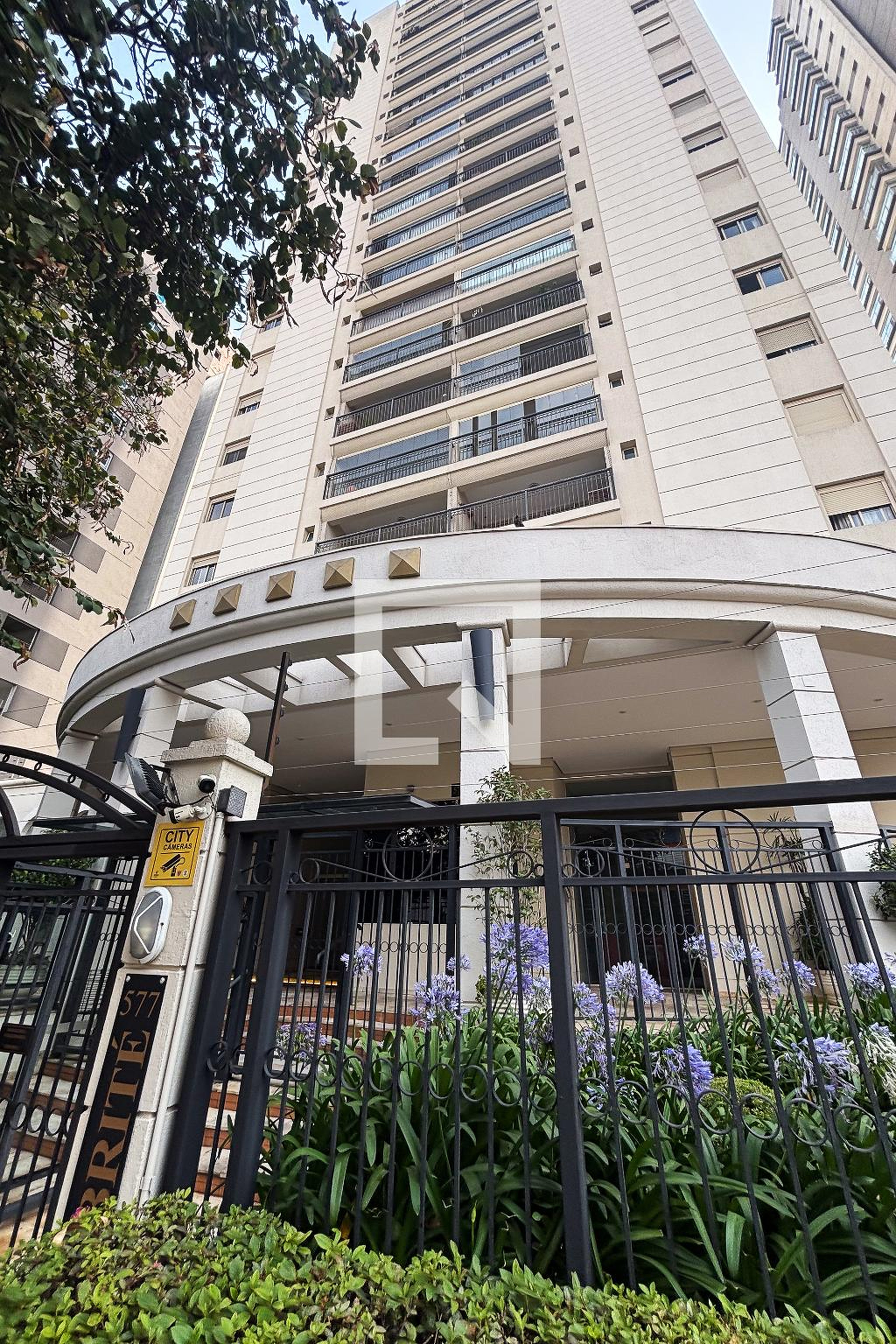 fachada do predio Condomínio Celebrité