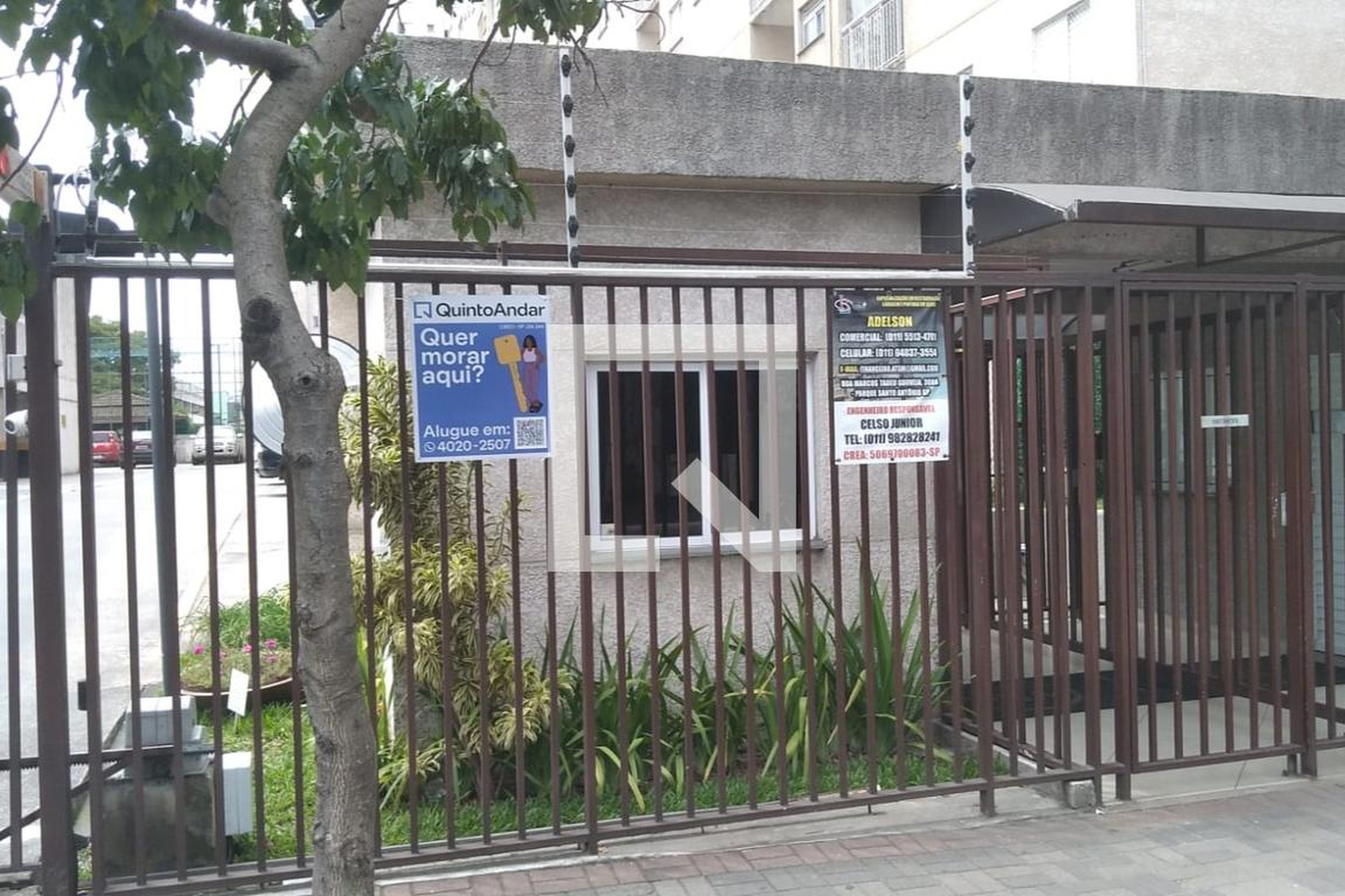 Fachada Condomínio em Avenida Luís Stamatis, 99