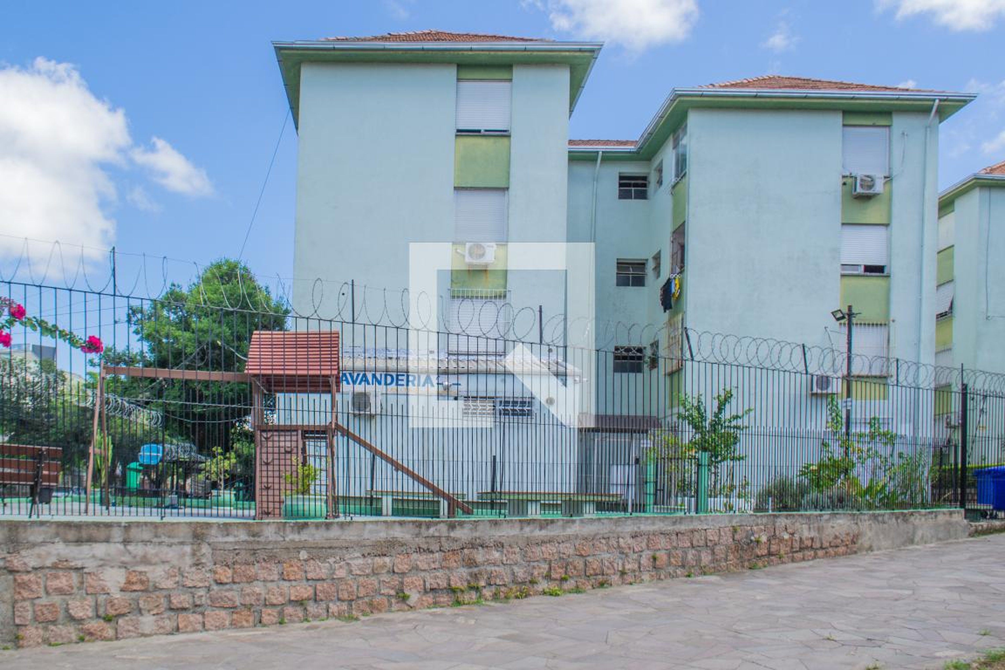 Fachada Condomínio em Avenida Taquary, 727