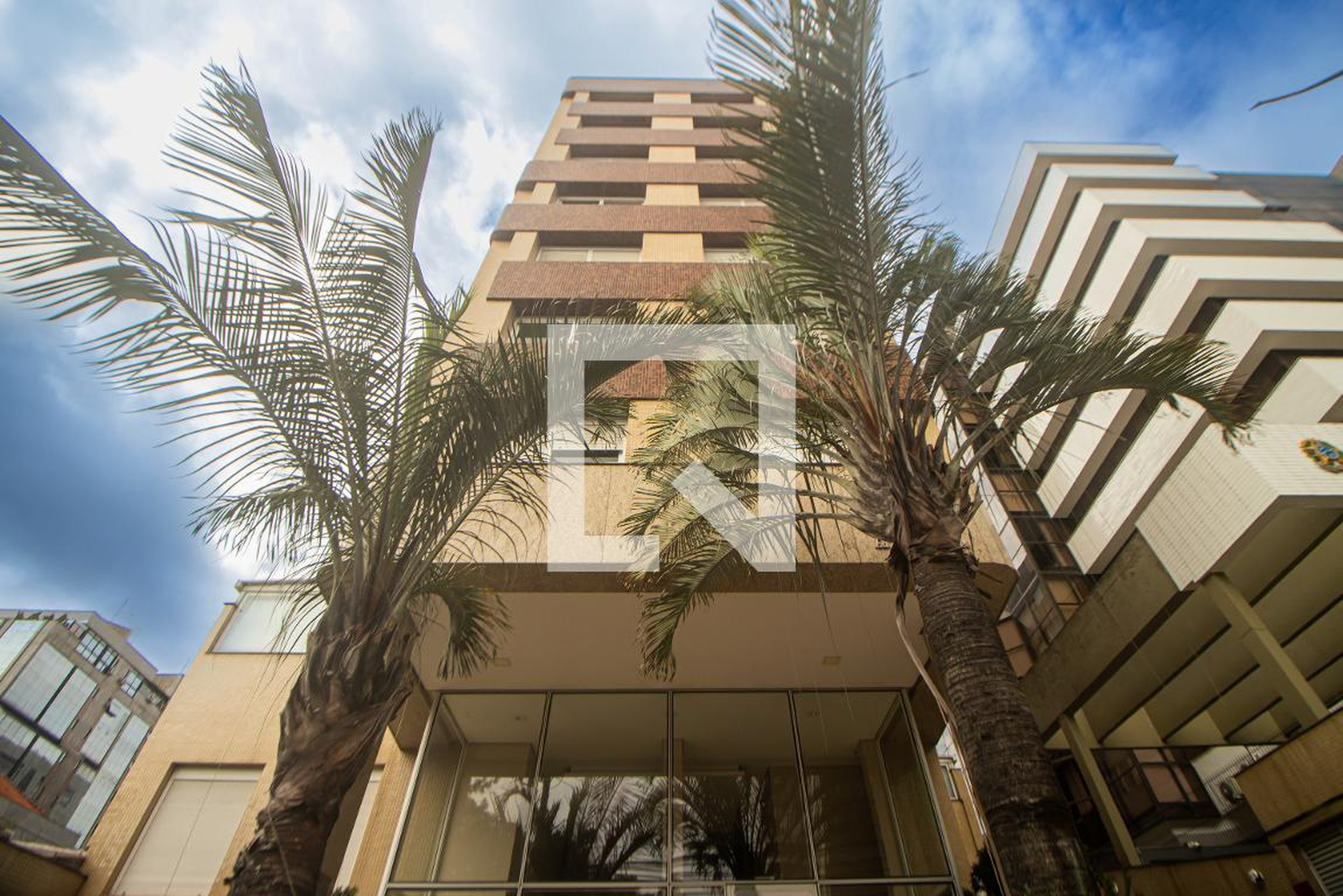 Fachada Condomínio em Rua Dona Laura, 509