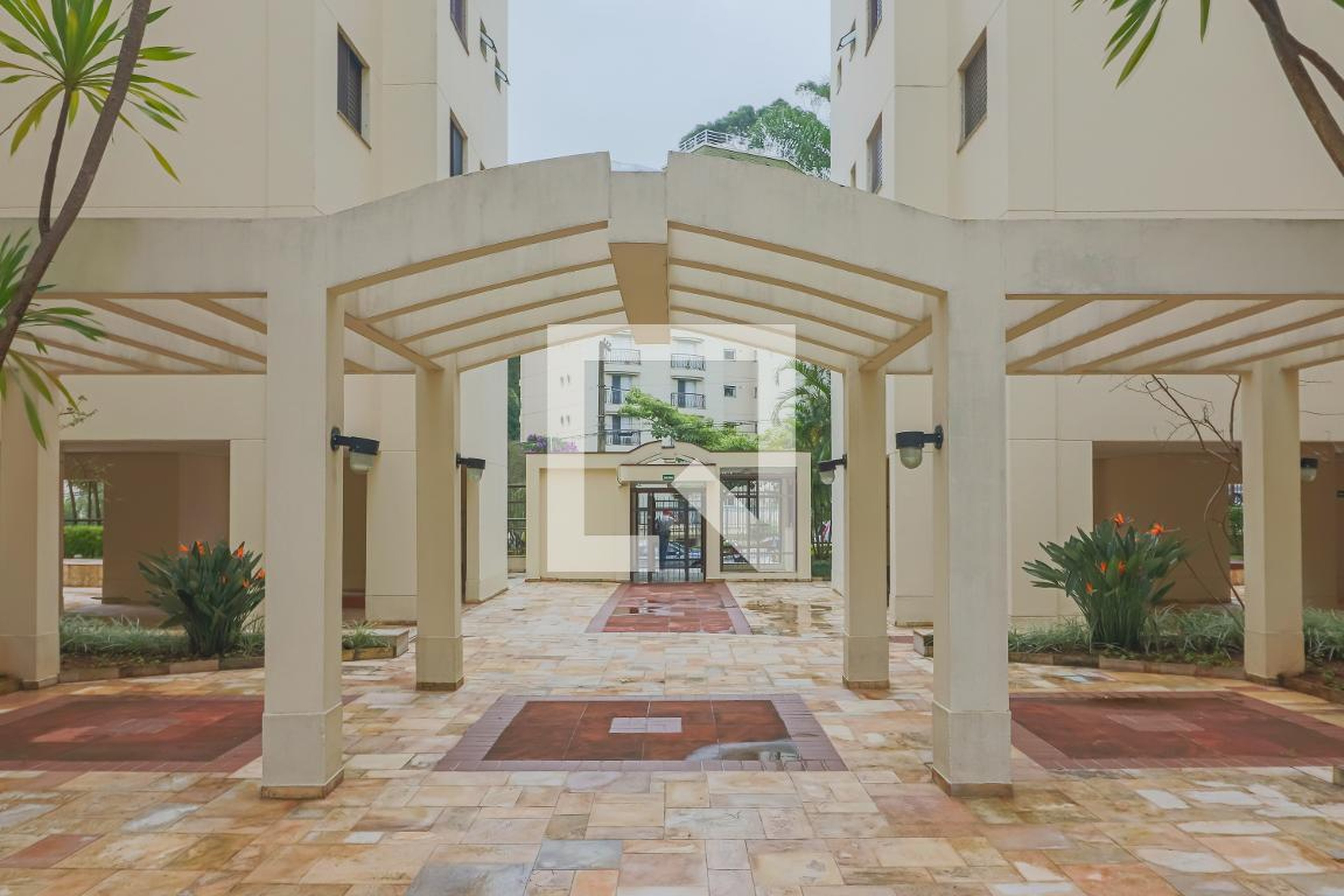 Condomínio - Santa Elisa / Santa Marcelina