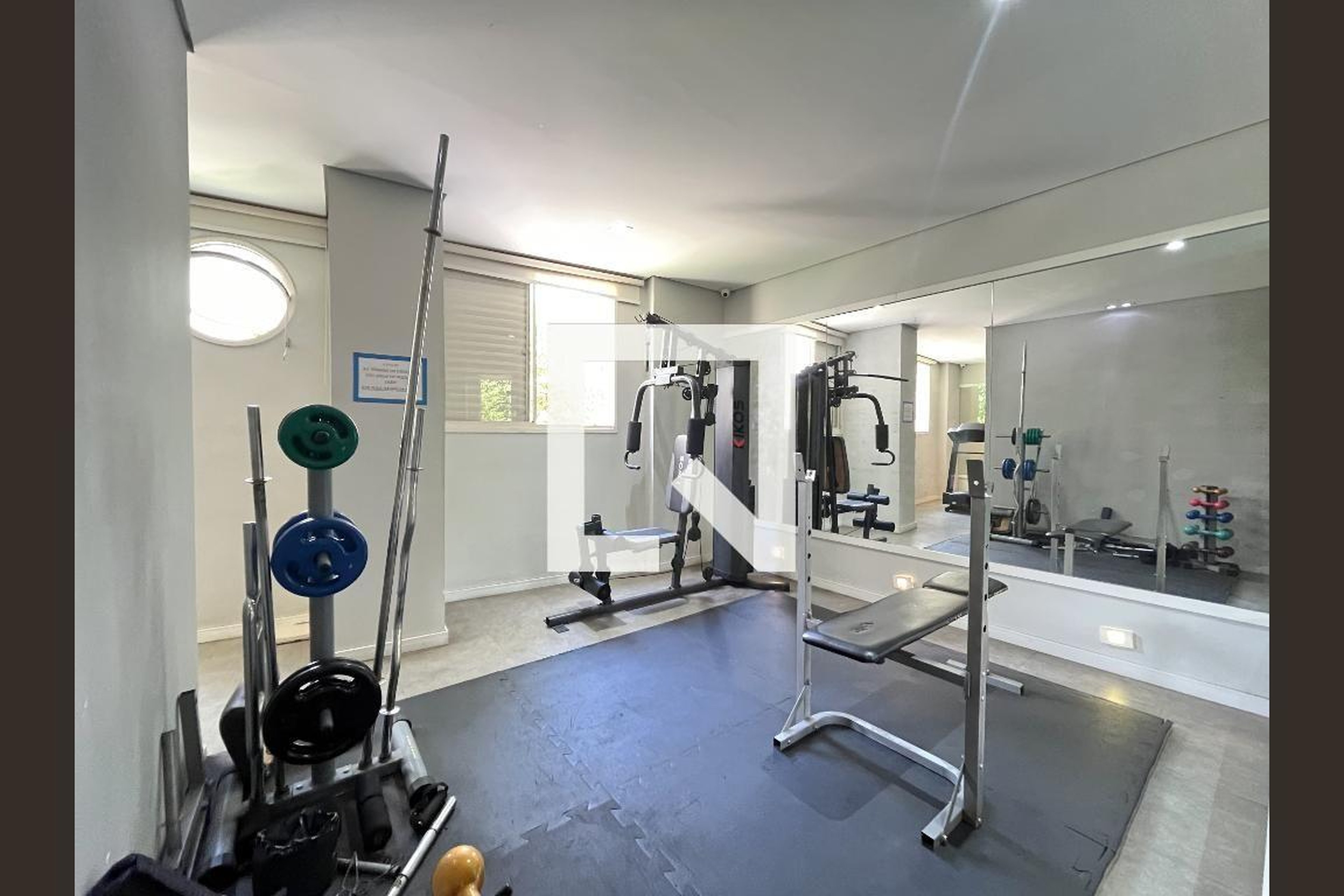 Academia - Claudia Renata