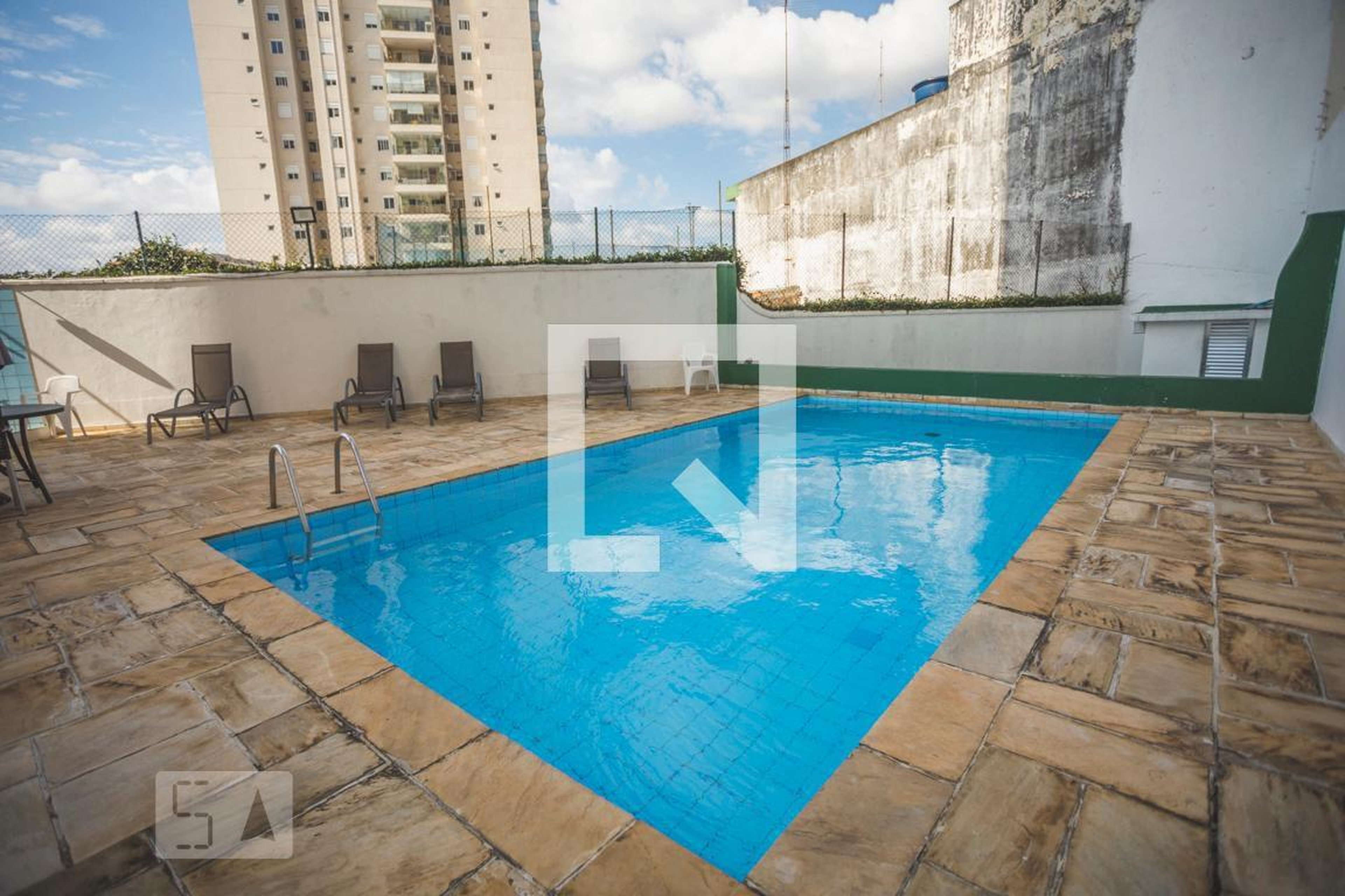 Piscina - Claudia Renata