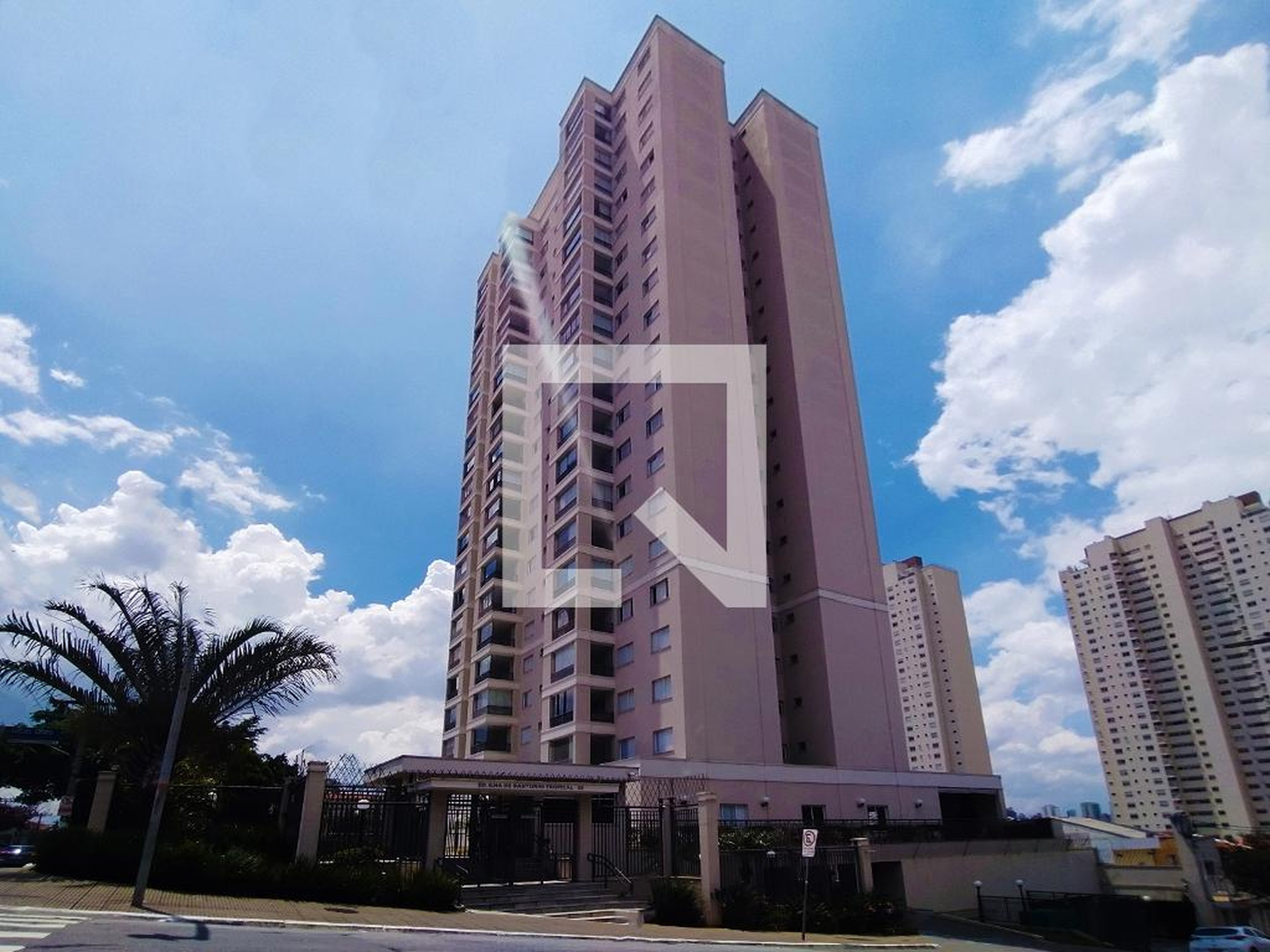 Fachada do Prédio Condomínio em Rua Dom Lucas Obes, 34