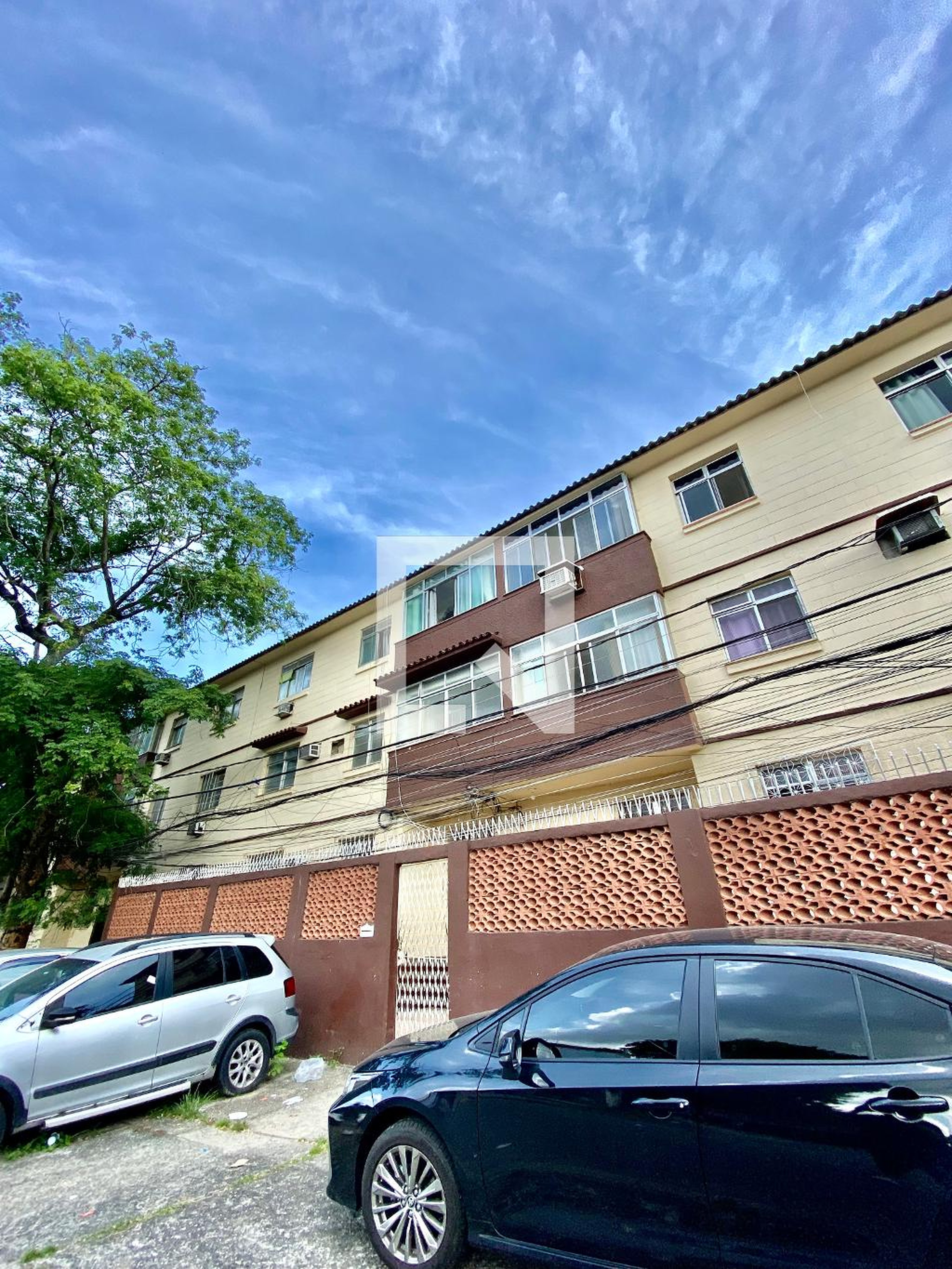 Fachada do Prédio Condomínio em Rua Silveira Lôbo, 305