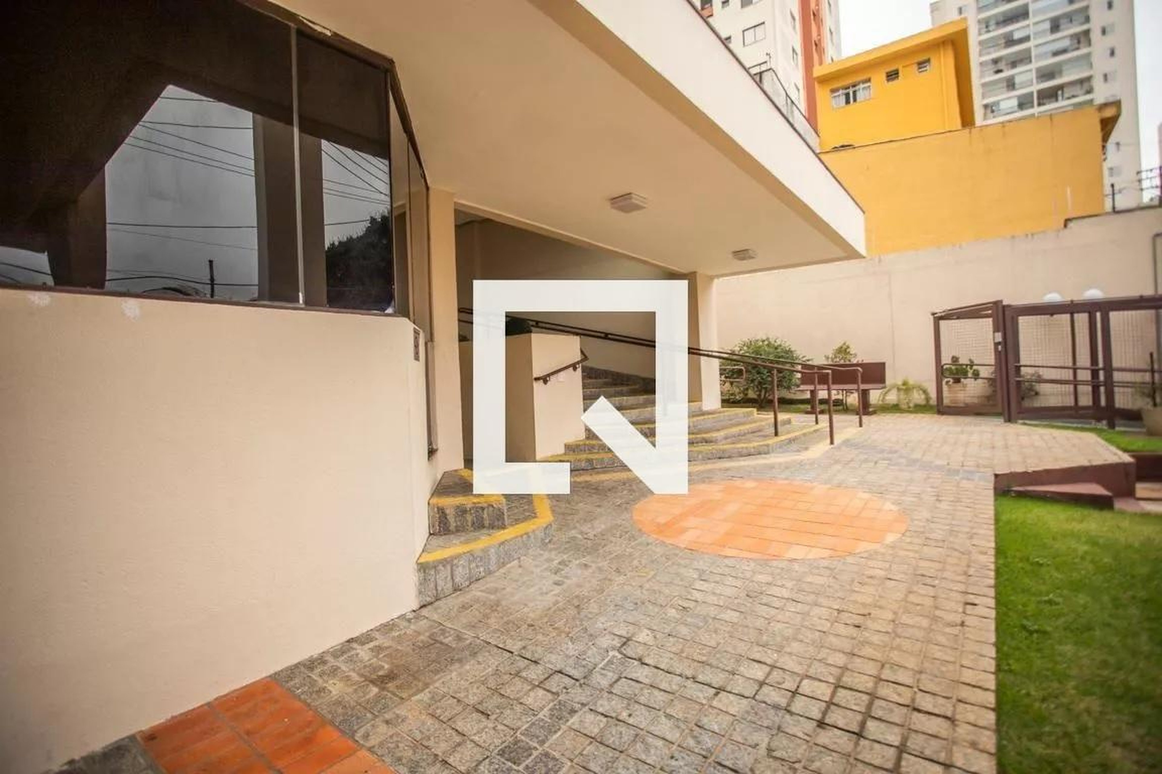 Entrada - Edifício Piazza D Spagna