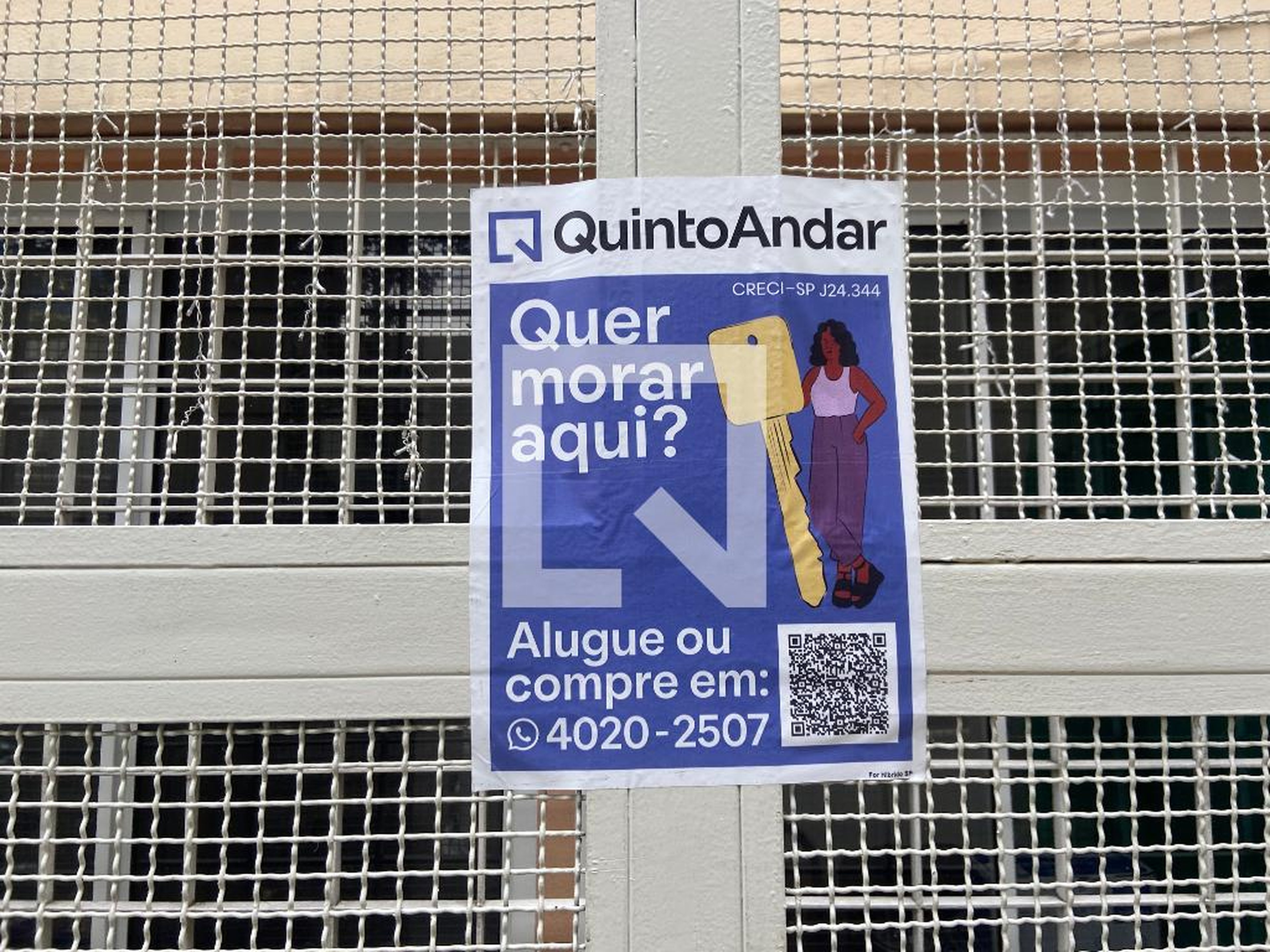 Fachada Condomínio em Rua Madeira, 124