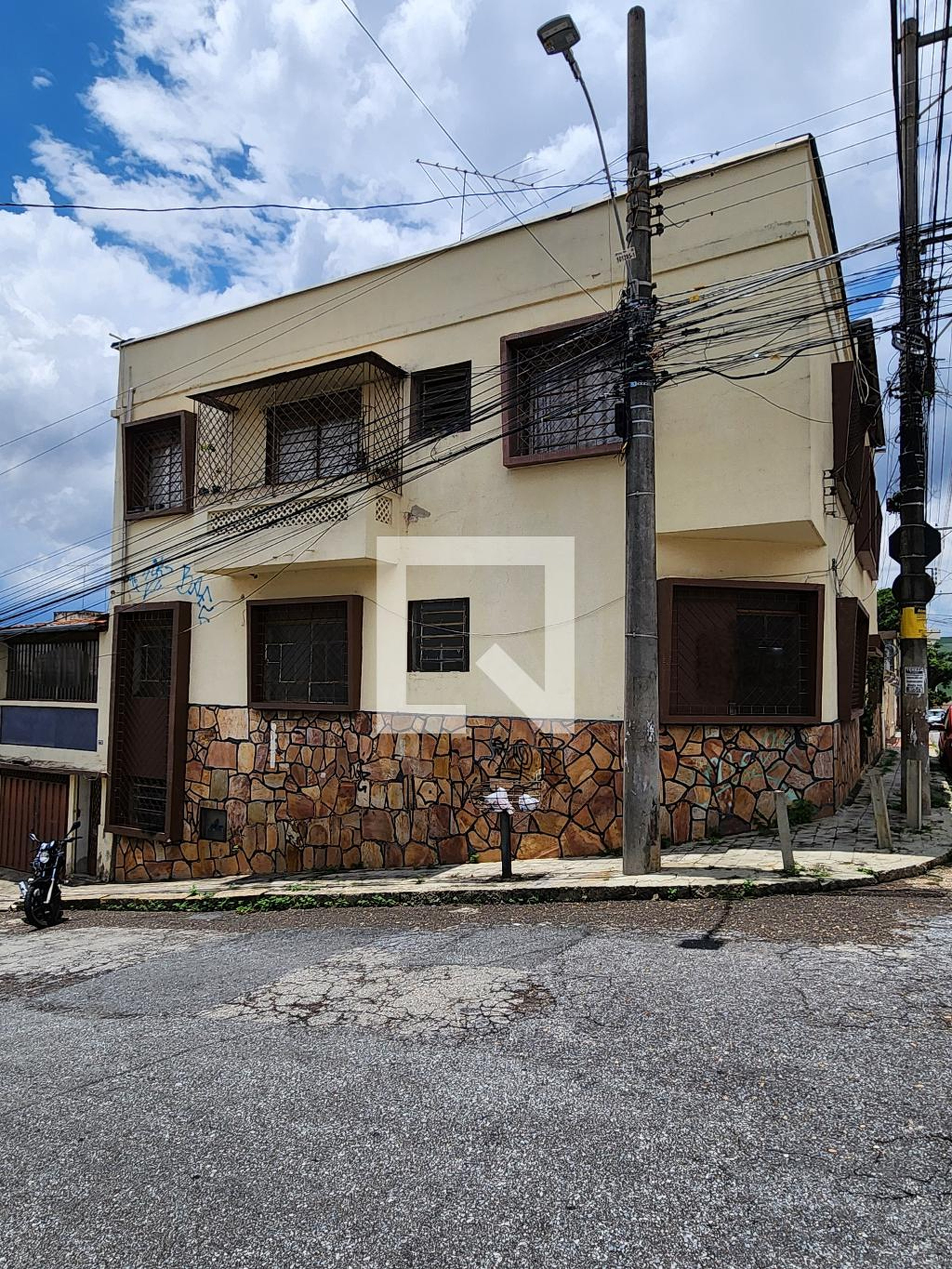 Fachada Condomínio em Rua Cambuquira, 718