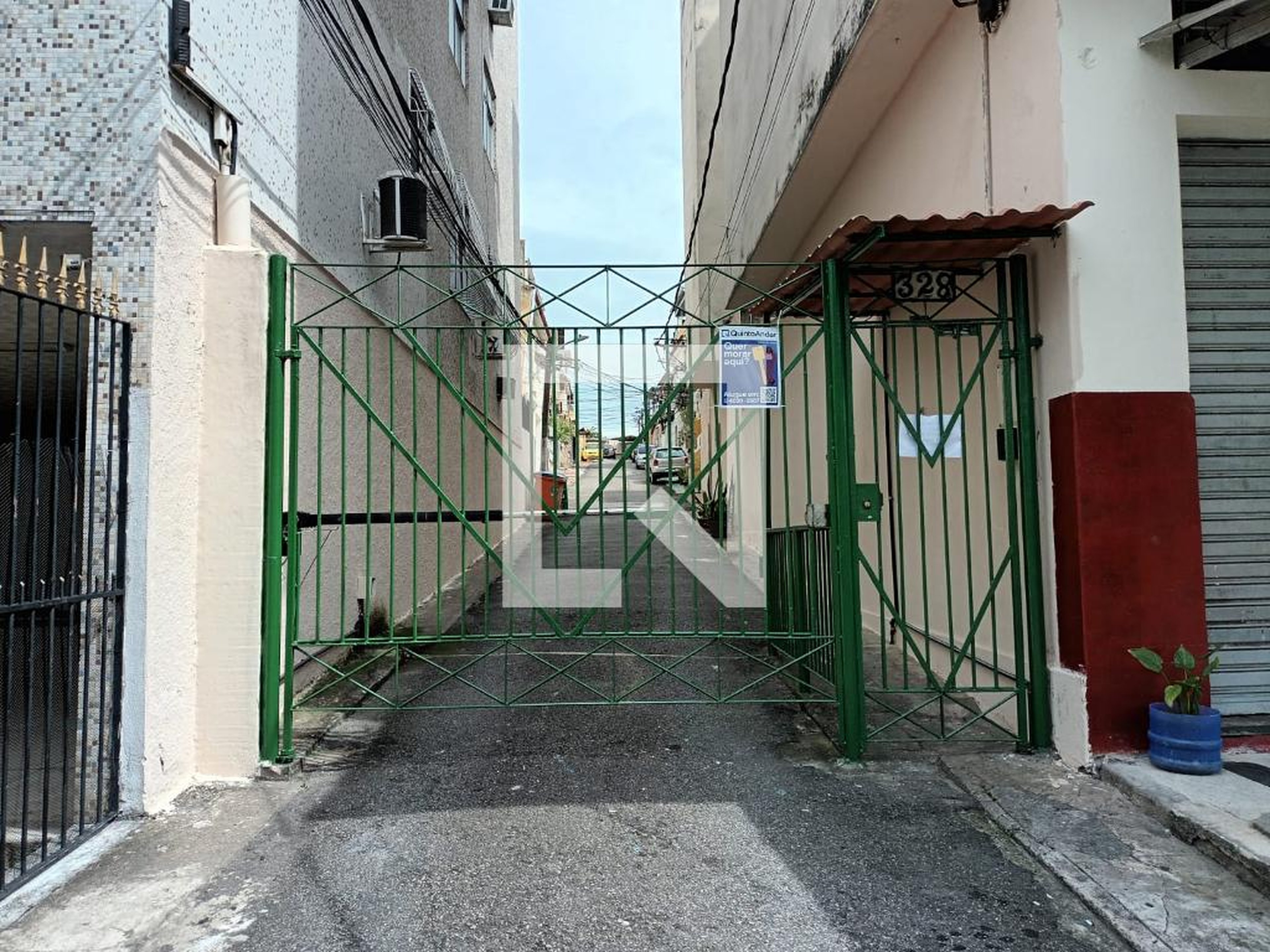 Fachada Condomínio em Rua Souto, 328