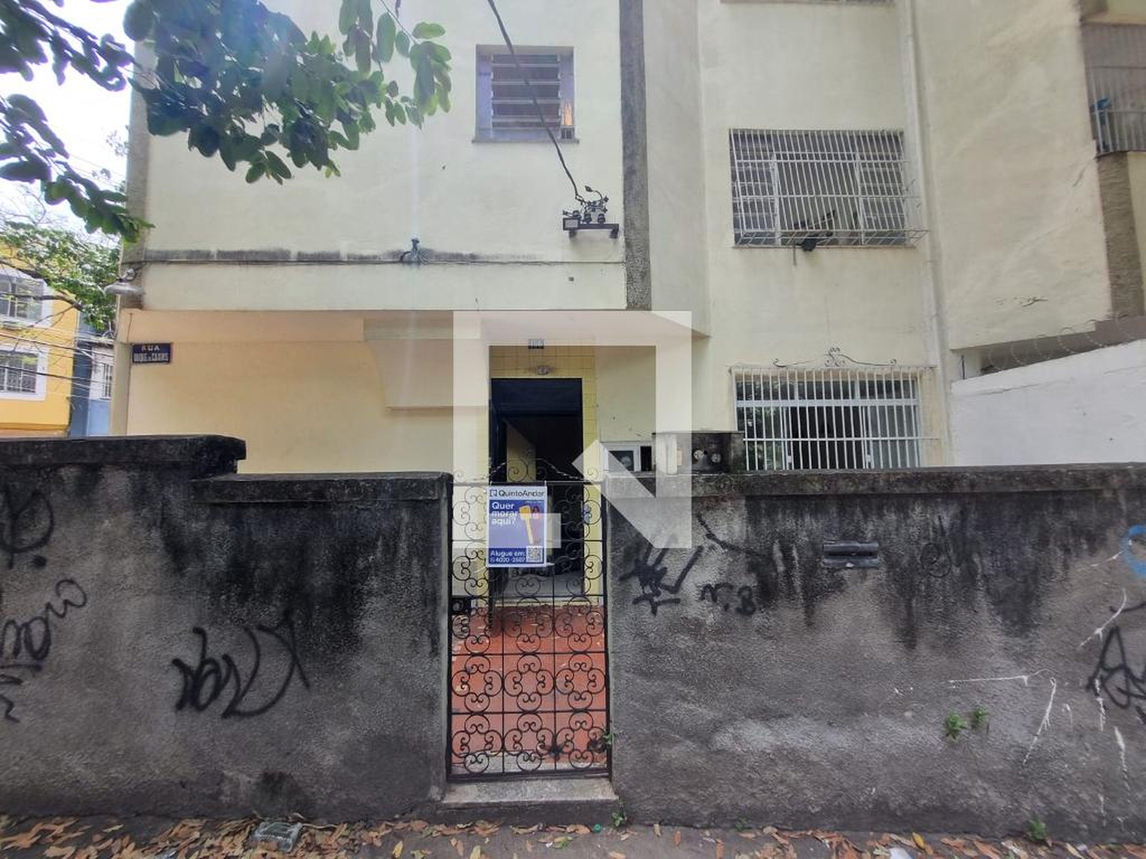 Fachada Condomínio em Rua Duque de Caxias, 156