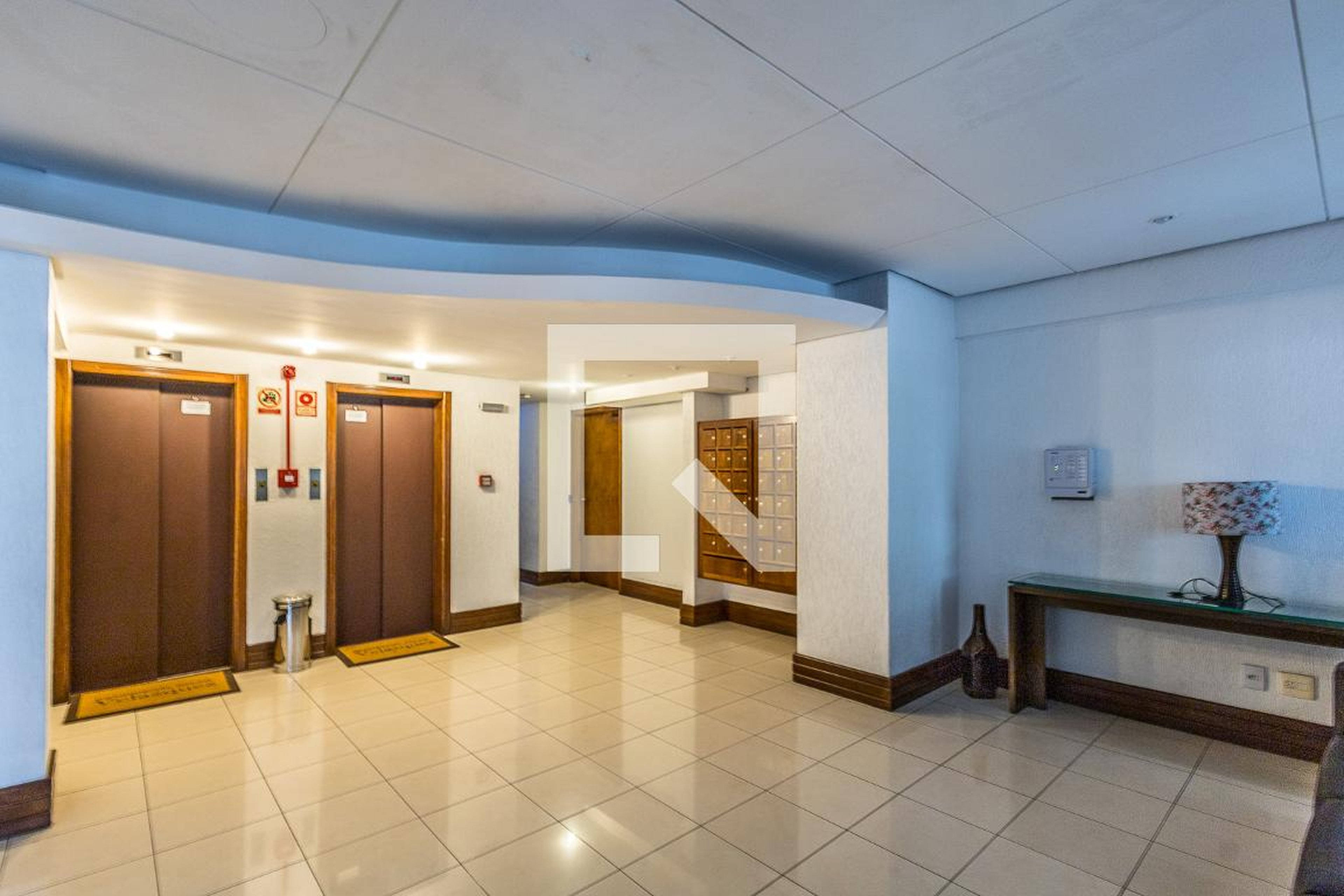 Hall de entrada - Residencial Velazquez