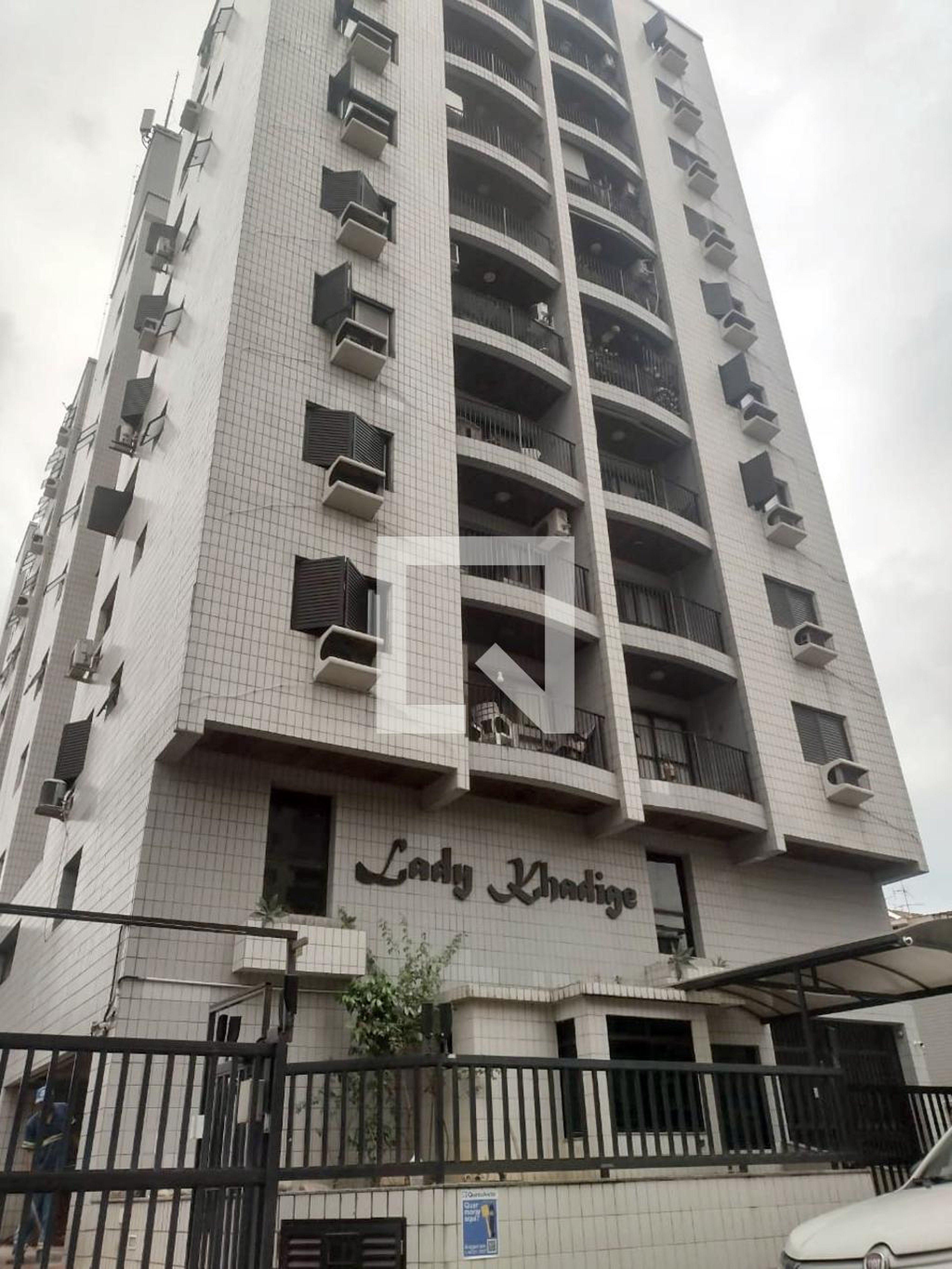 Fachada Condomínio Lady Khadige