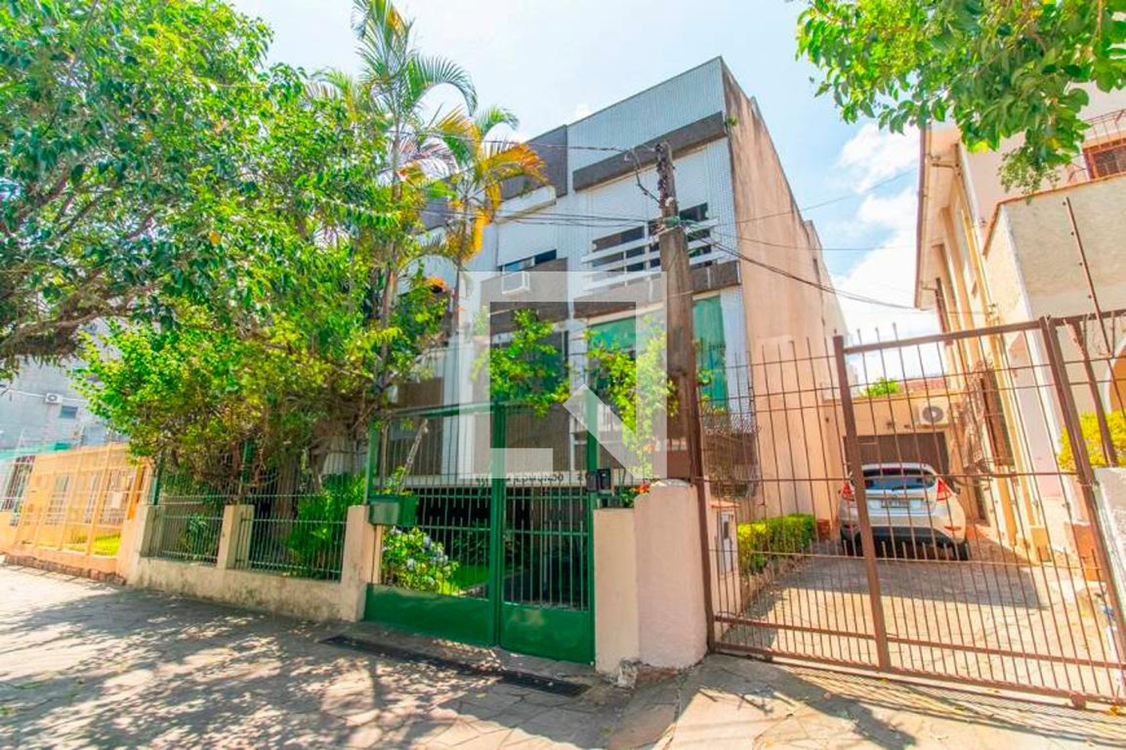 Fachada Condomínio em Rua Dona Augusta, 290