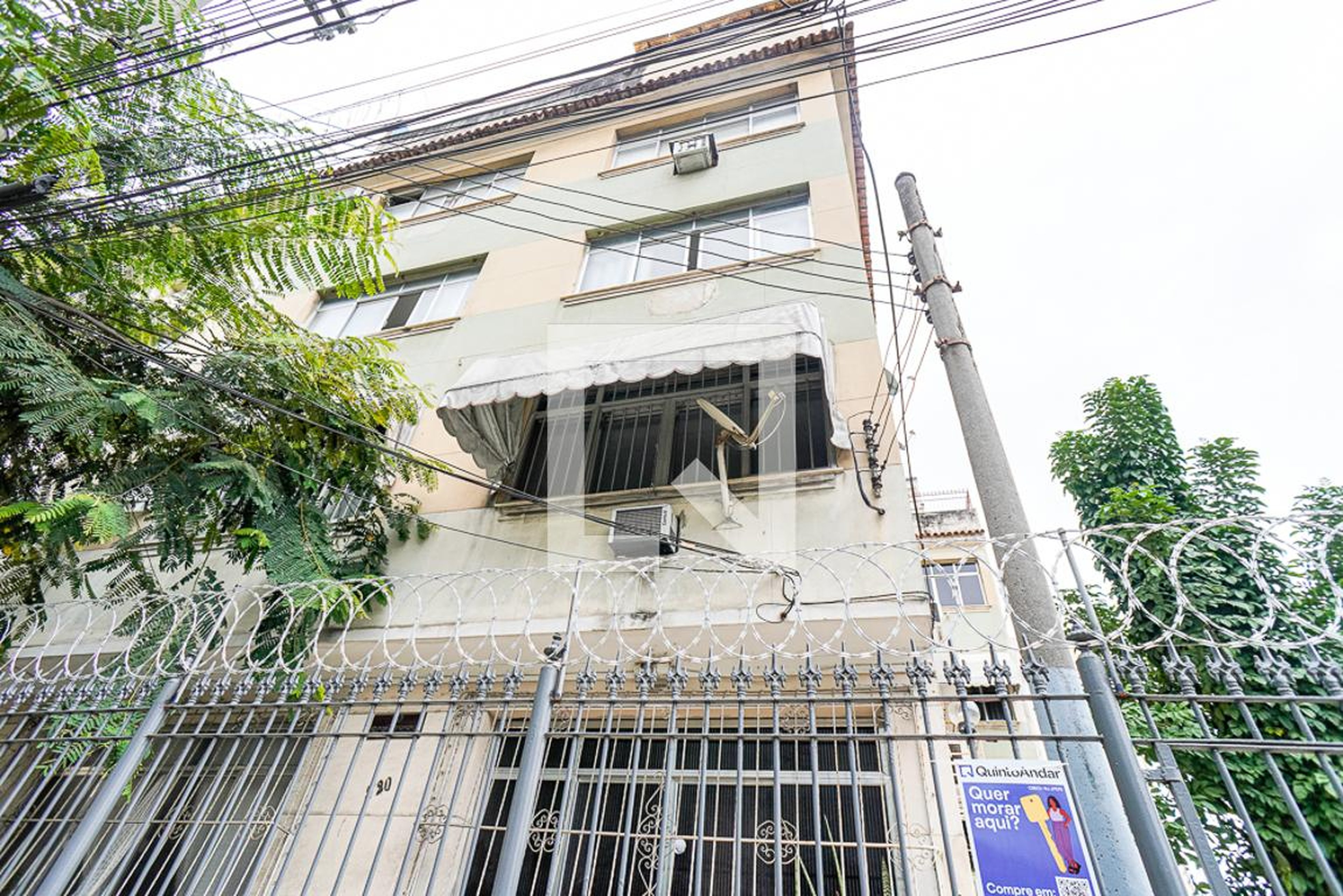 Fachada Condomínio em Rua Jornalista Irineu Marinho, 520