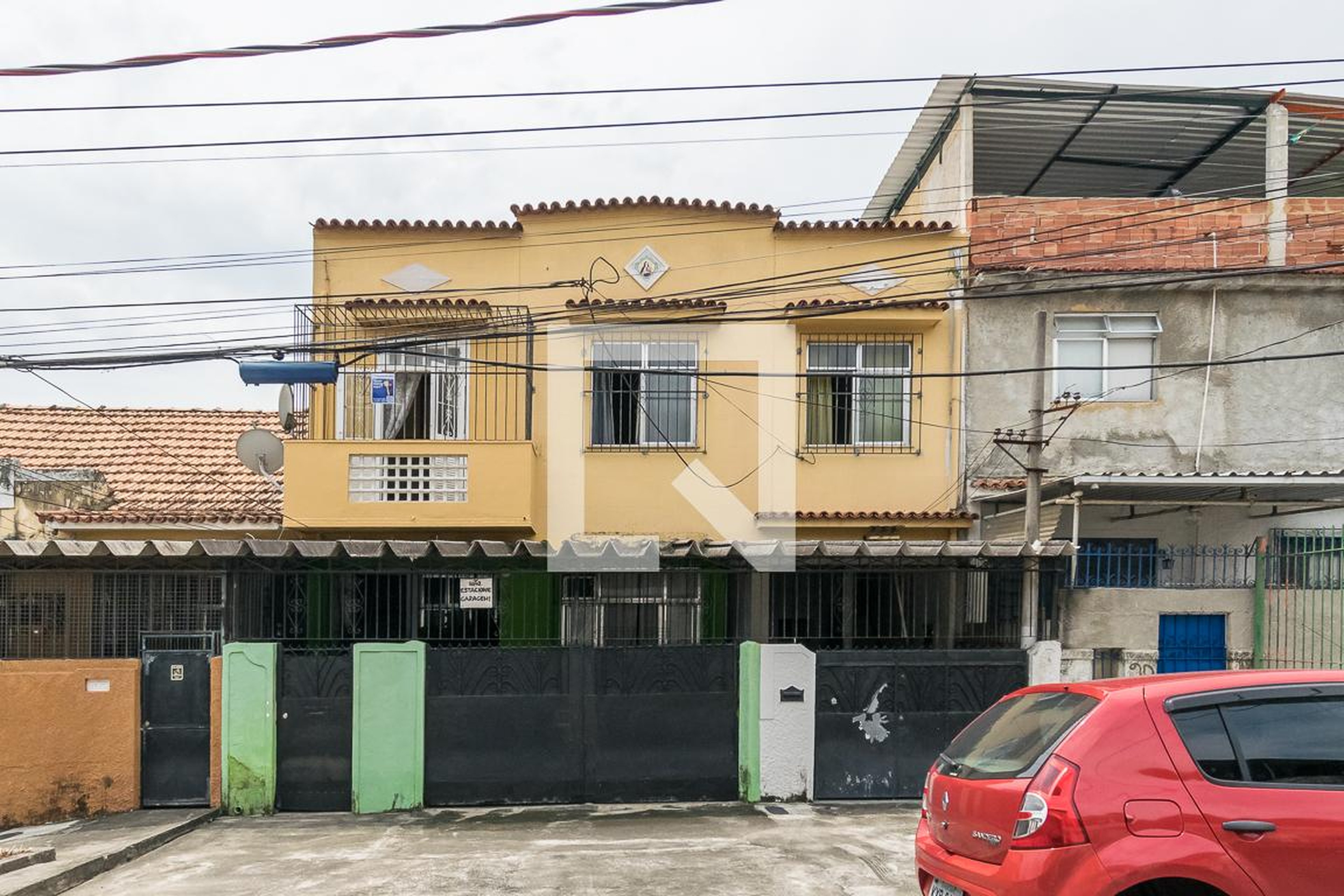 Fachada do Prédio Condomínio em Rua Latino Coelho, 8