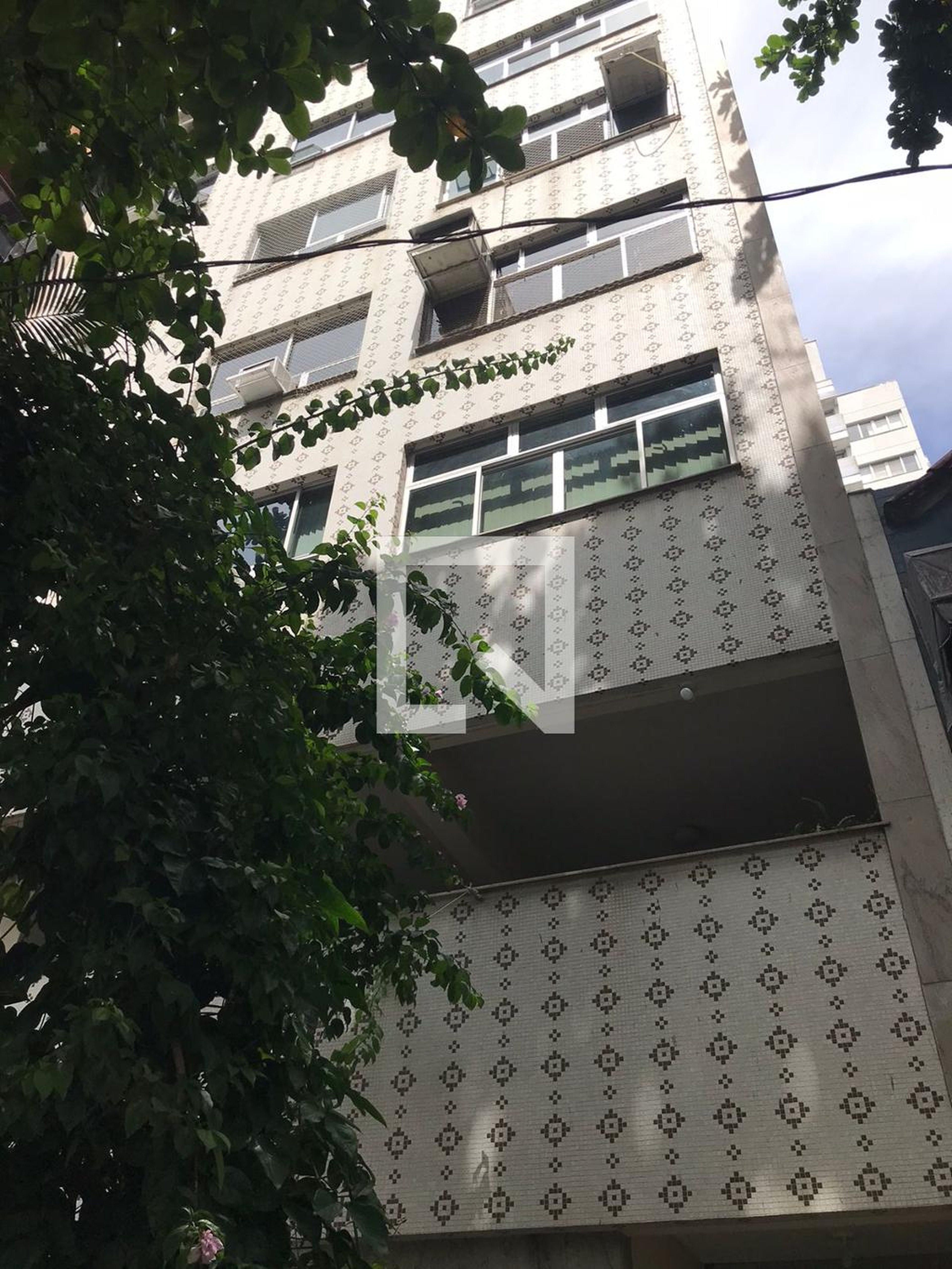 Fachada do Prédio Condomínio em Rua Babilônia, 13