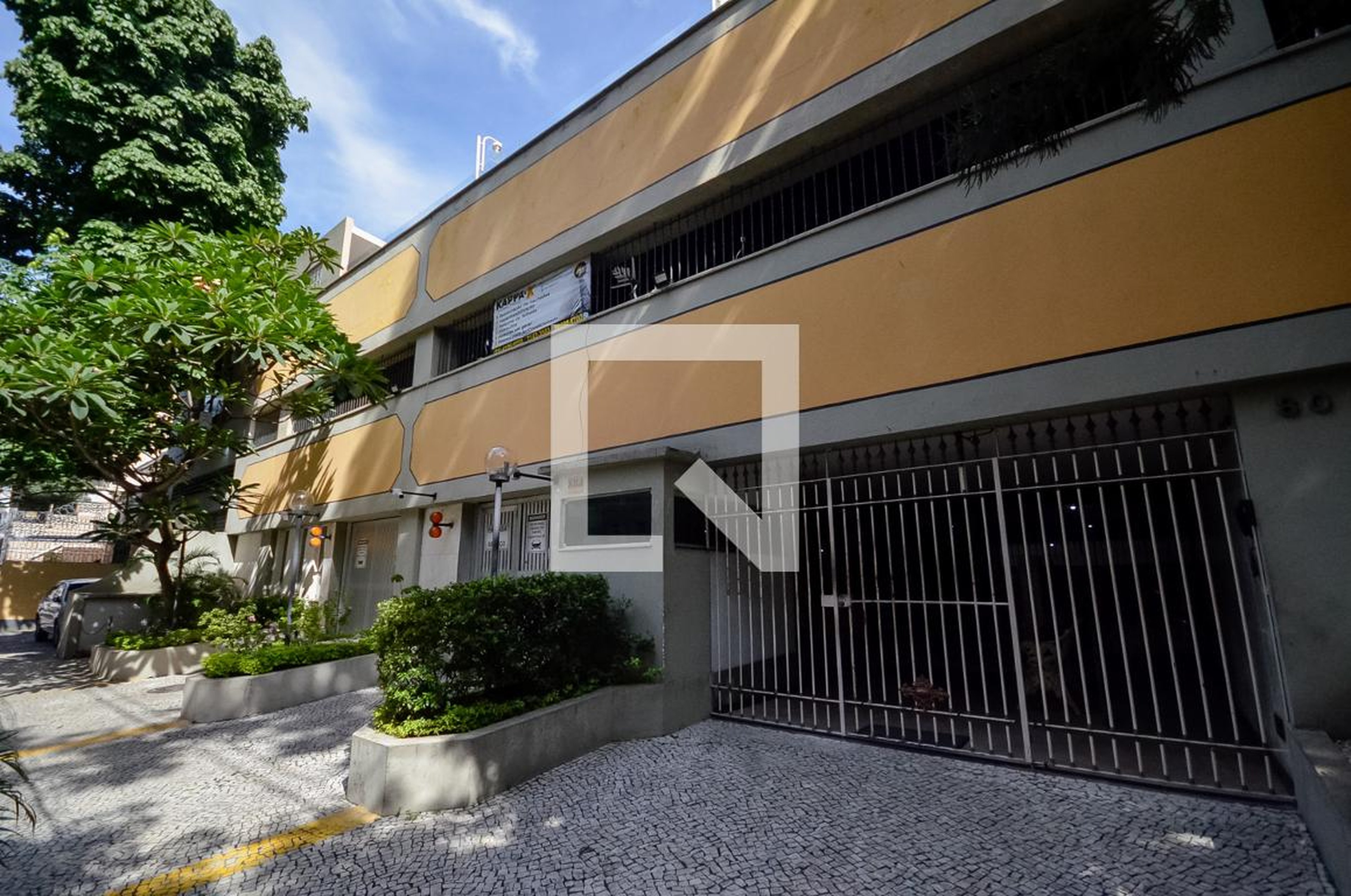 Fachada Condomínio Quinta das Camelias