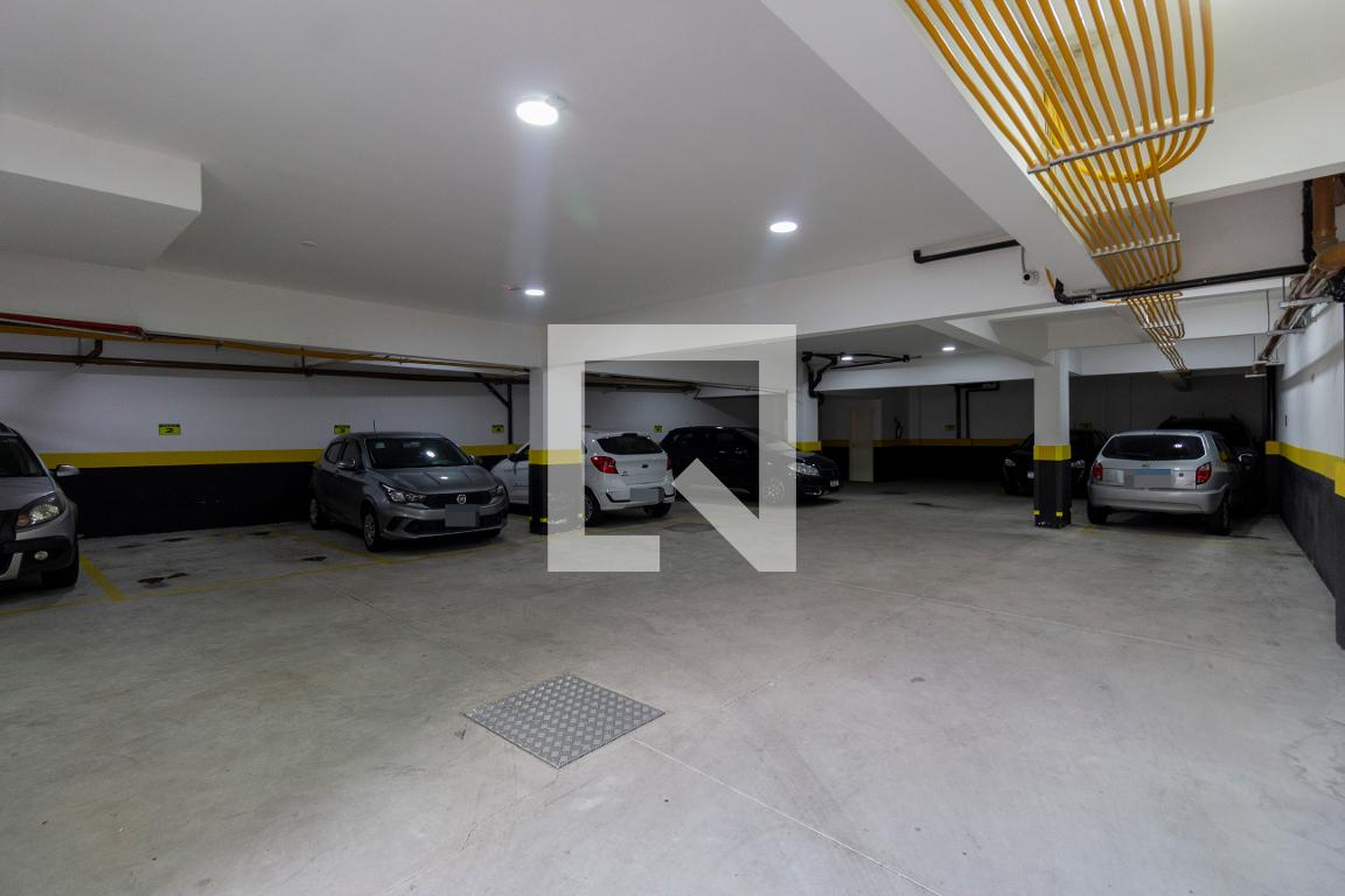 Estacionamento - Residencial Manuela