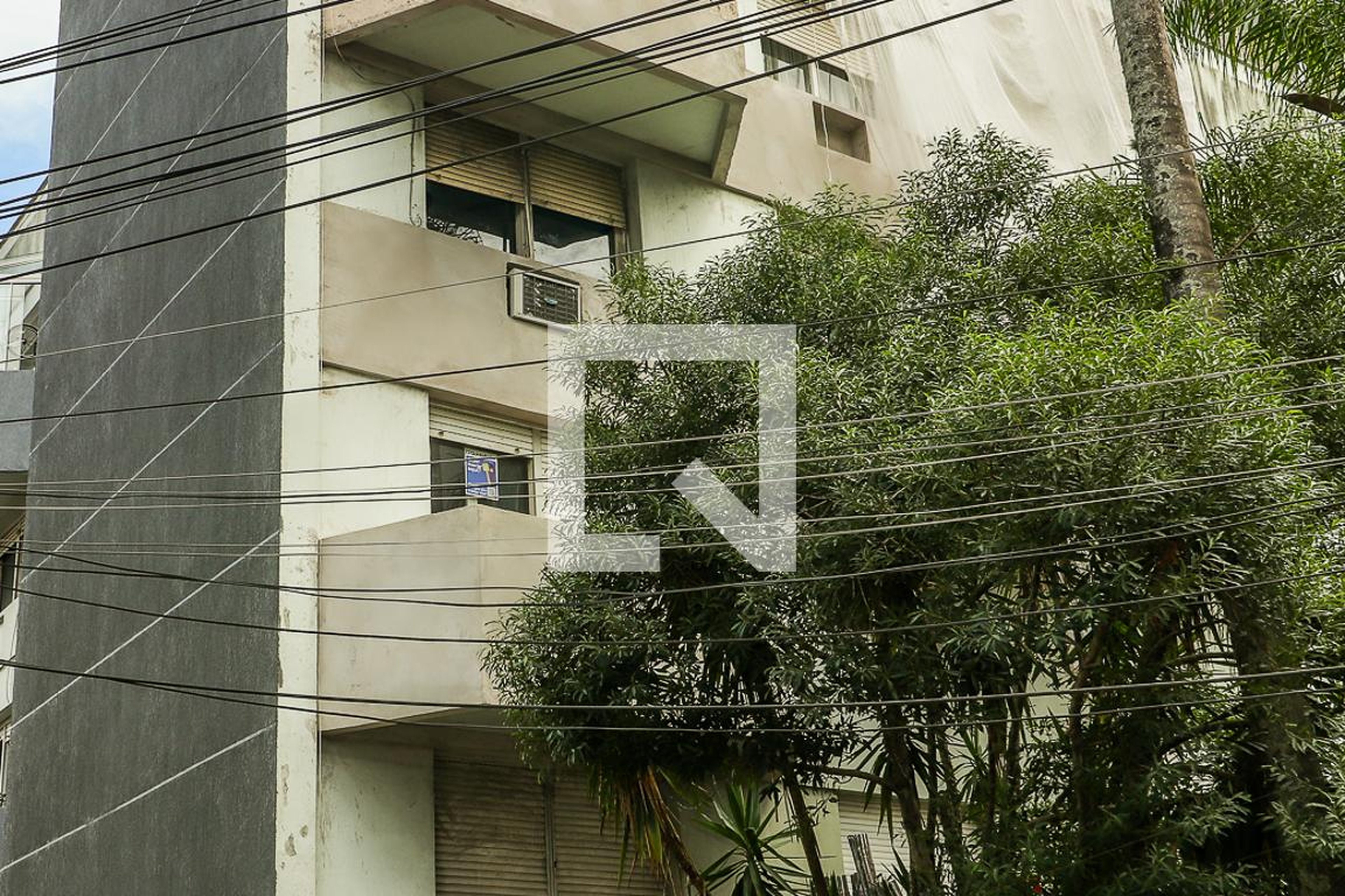 Fachada Condomínio em Rua Murilo Furtado, 16