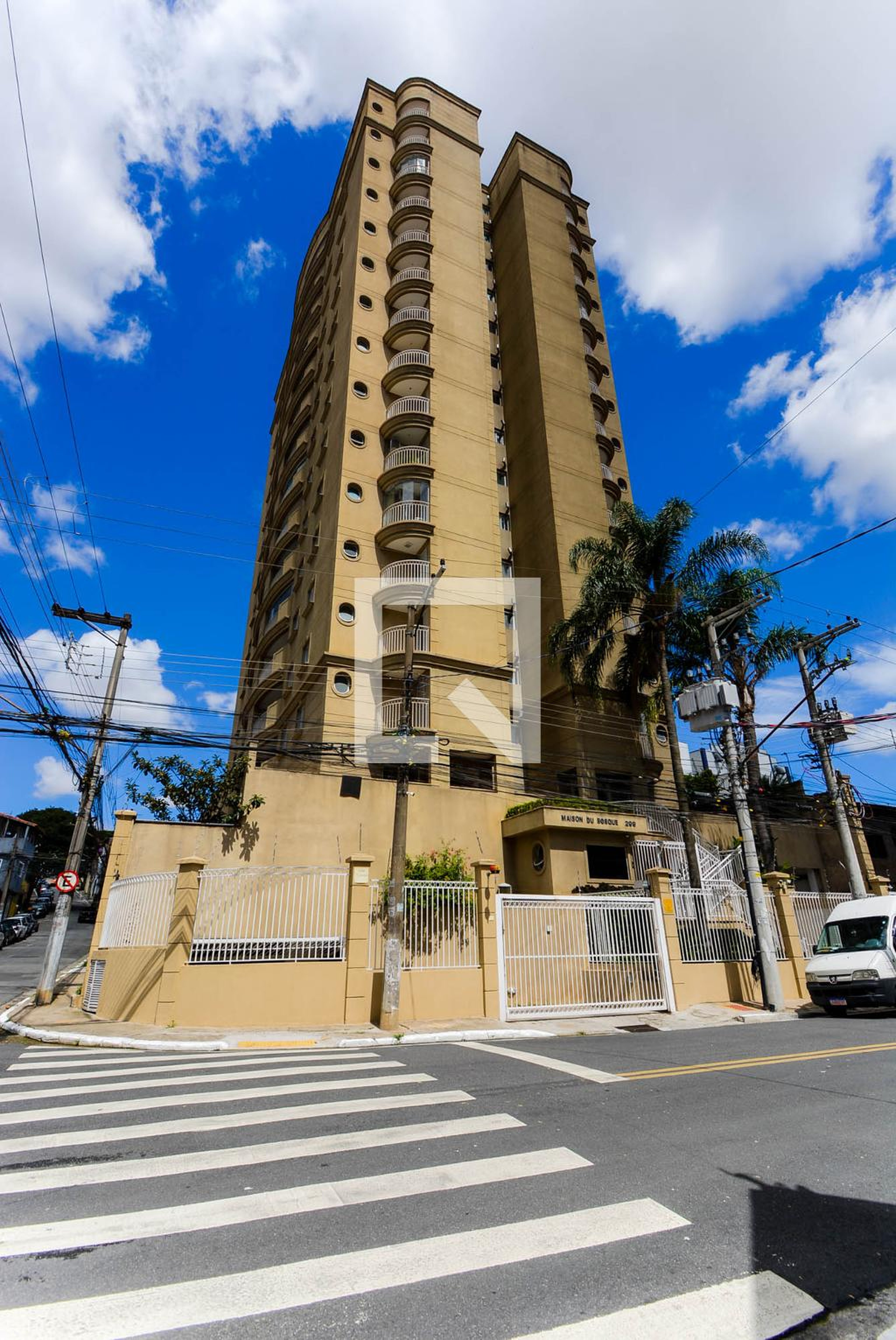 Fachada do Prédio Condomínio Maison Du Bosque