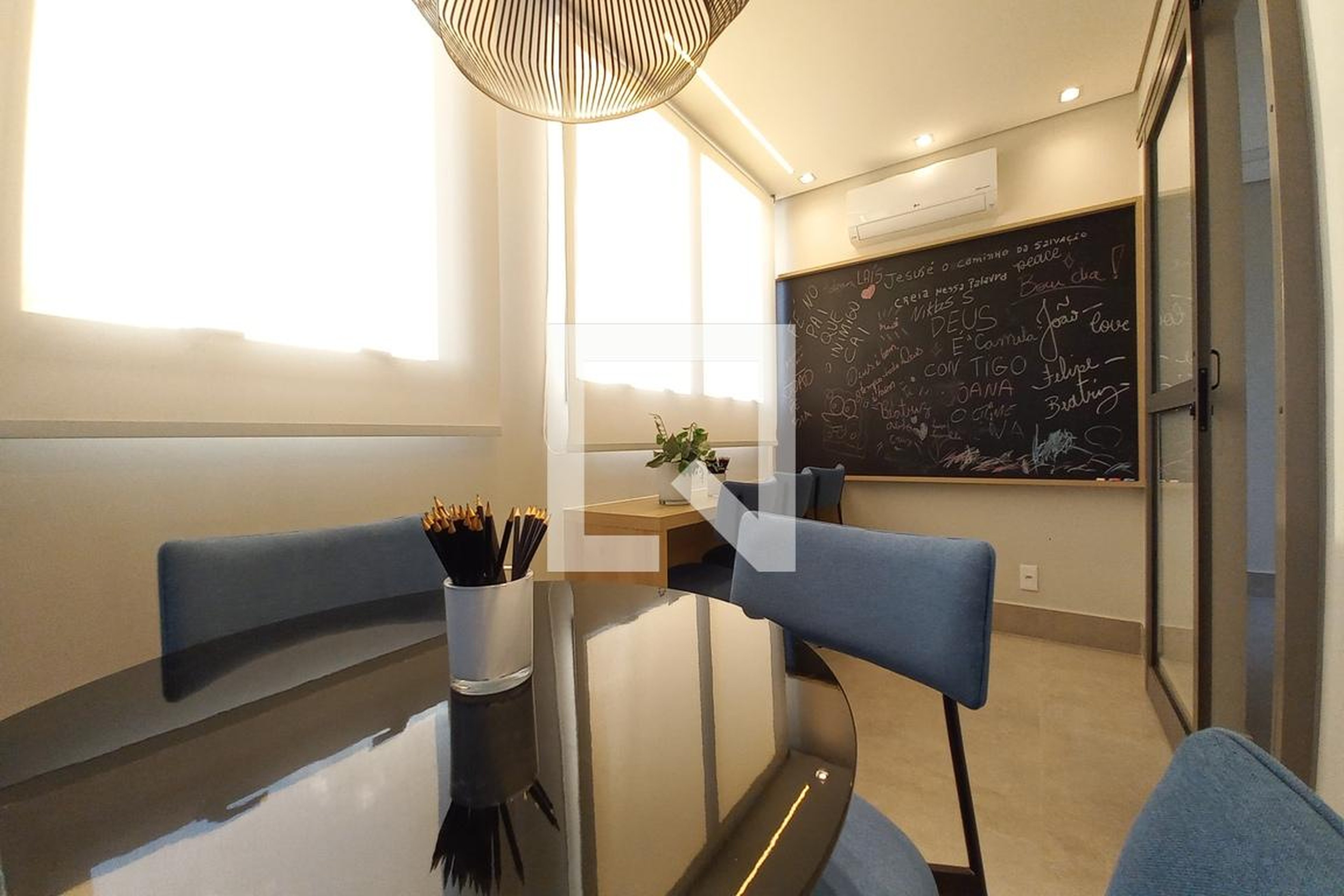 Sala de Reunião - Altitude Cambuí