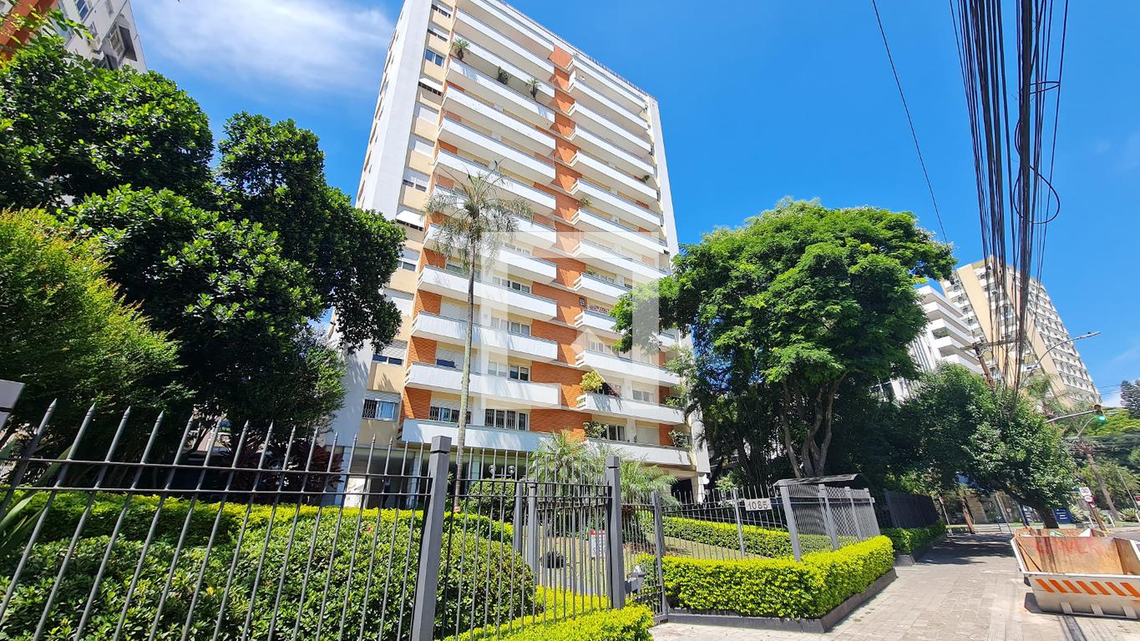 Fachada do prédio Condomínio Montreal Quebec