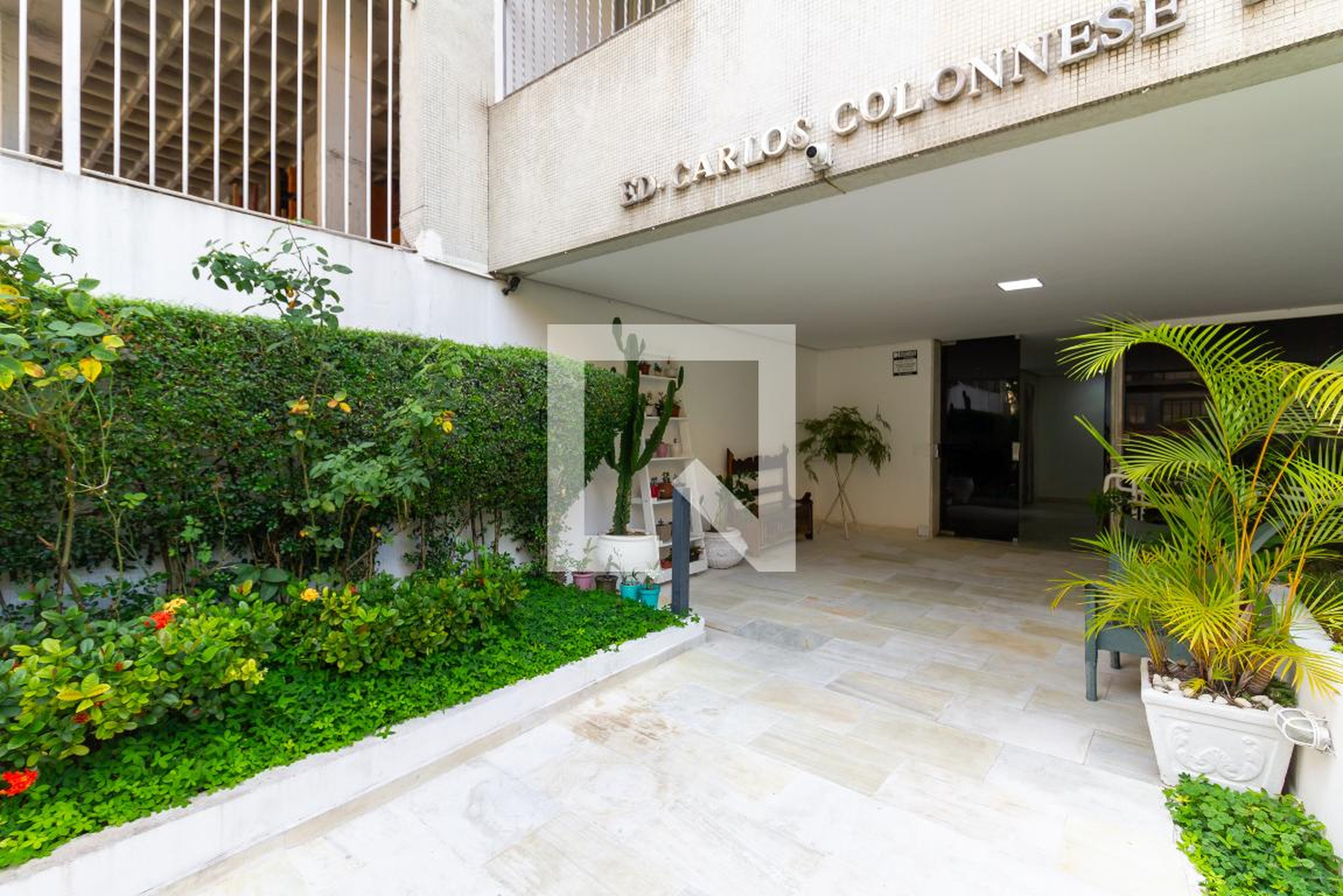 Entrada - Edifício Carlos Calonnese