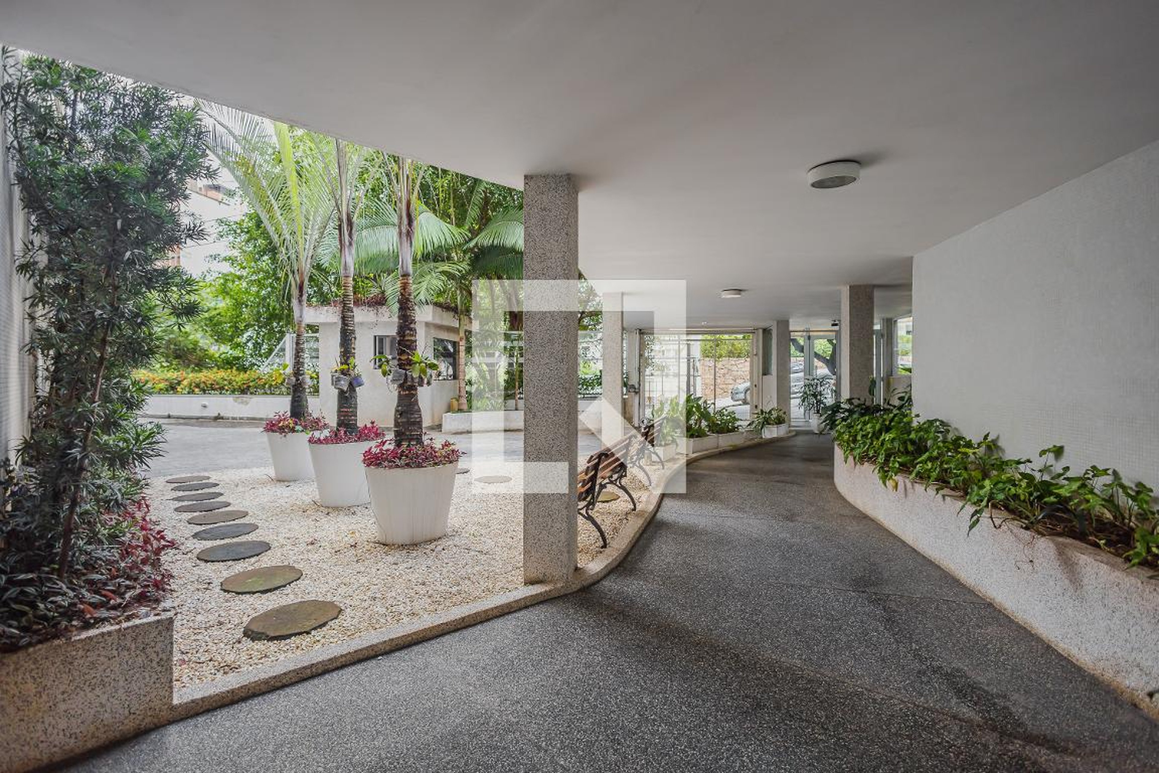 Entrada - Edifício Cagere