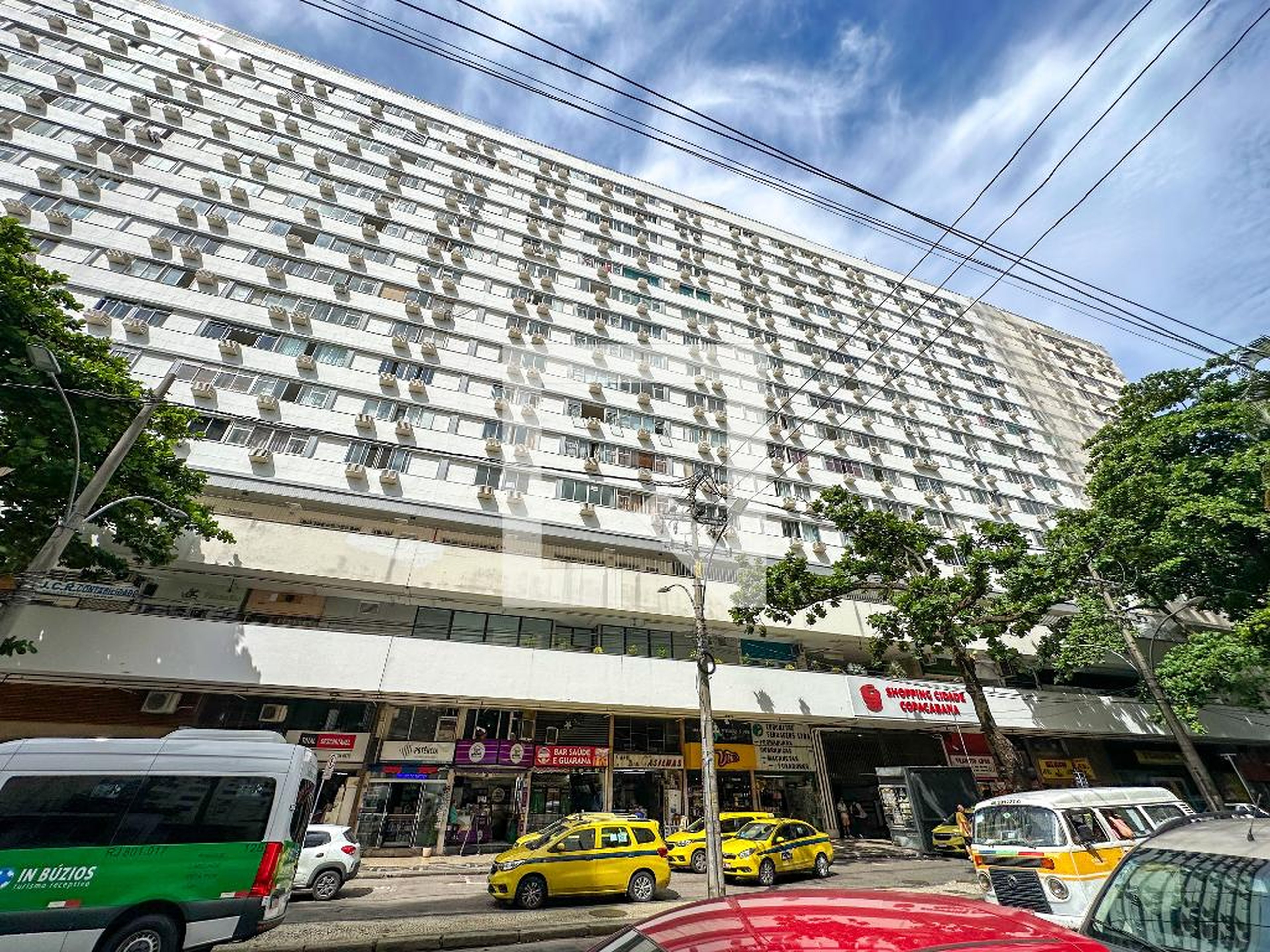 Fachada Condomínio em Rua Siqueira Campos, 141