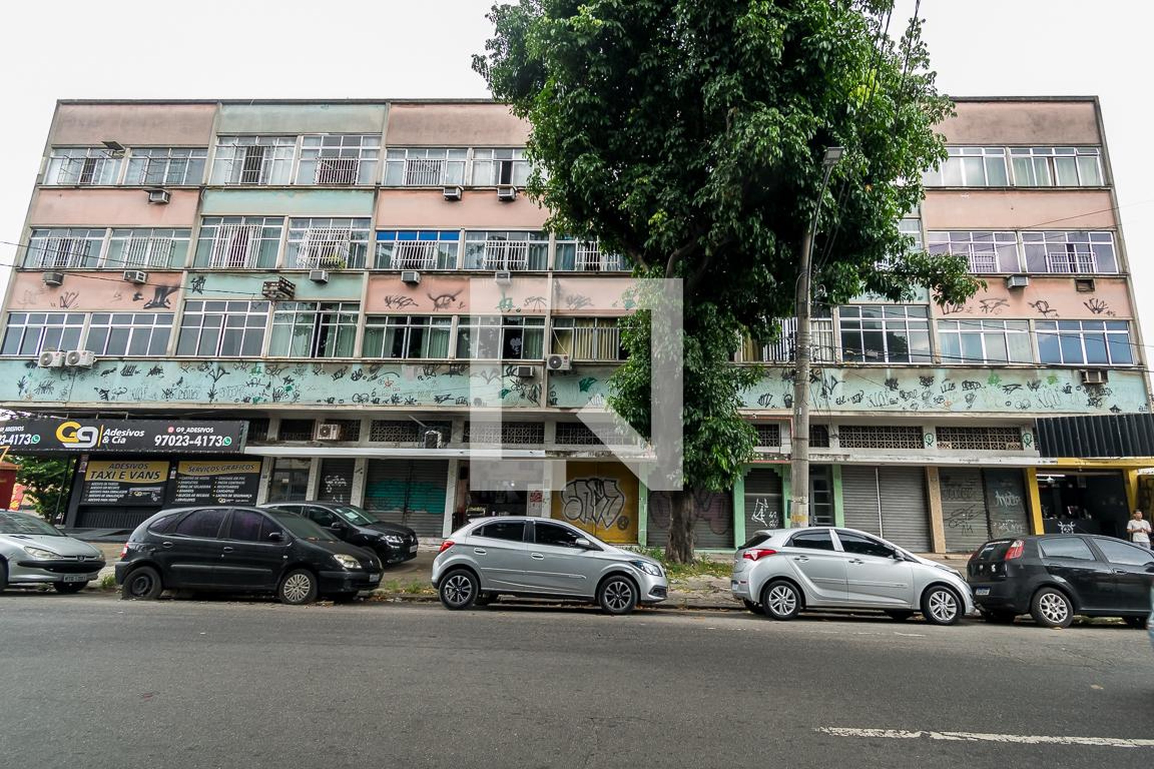 Fachada do Prédio Condomínio em Rua Conde de Agrolongo, 1034
