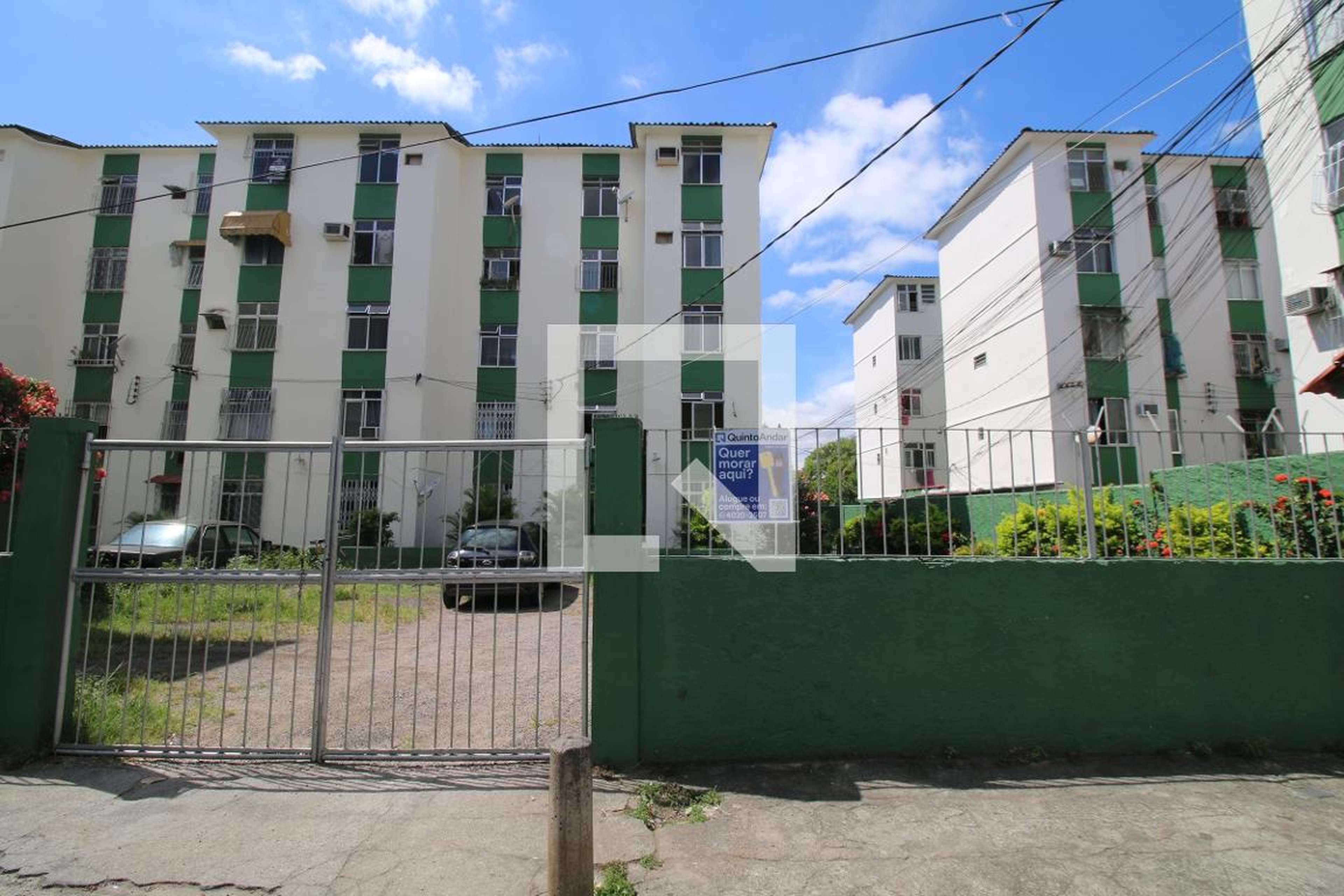 Fachada do Prédio Condomínio em Rua Carlos Gonçalves Penna, 171