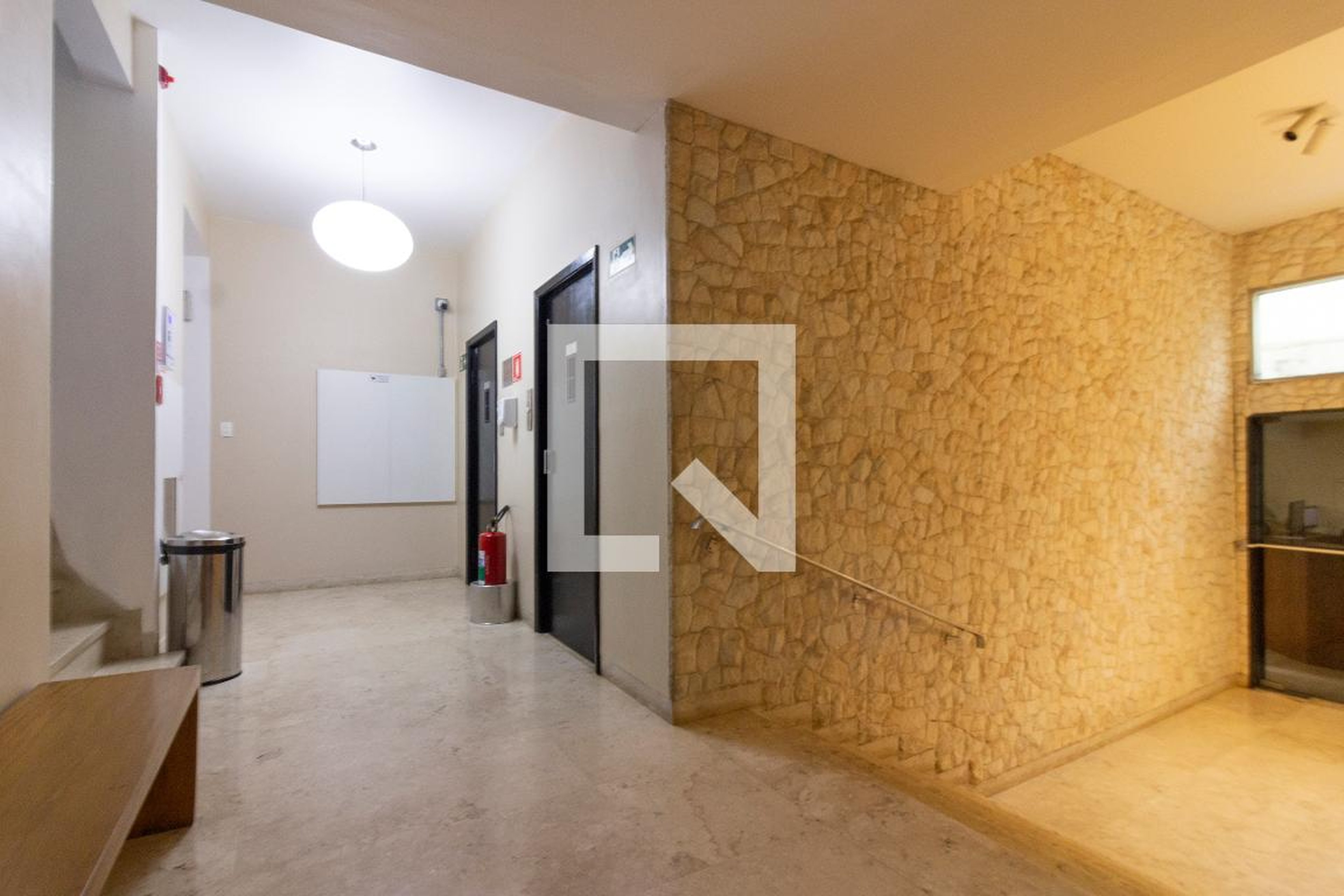 Hall de entrada - Della Volpe