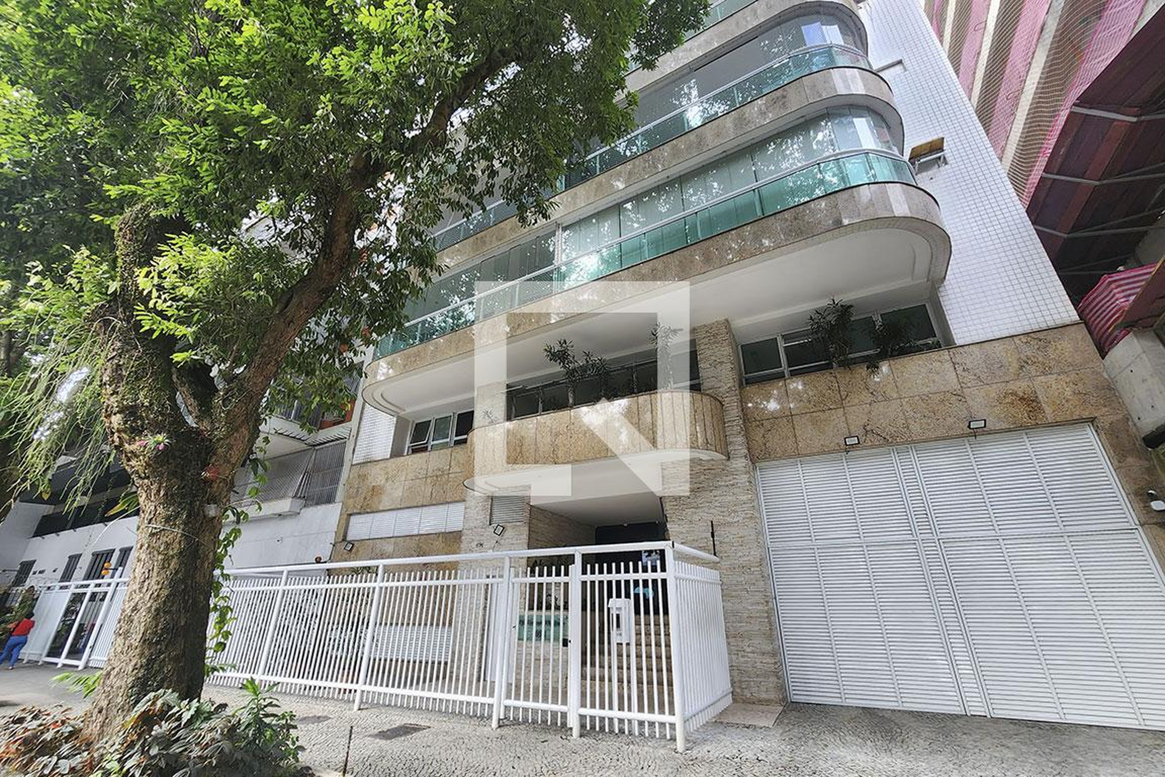 Fachada Edifício Gustave Flaubert