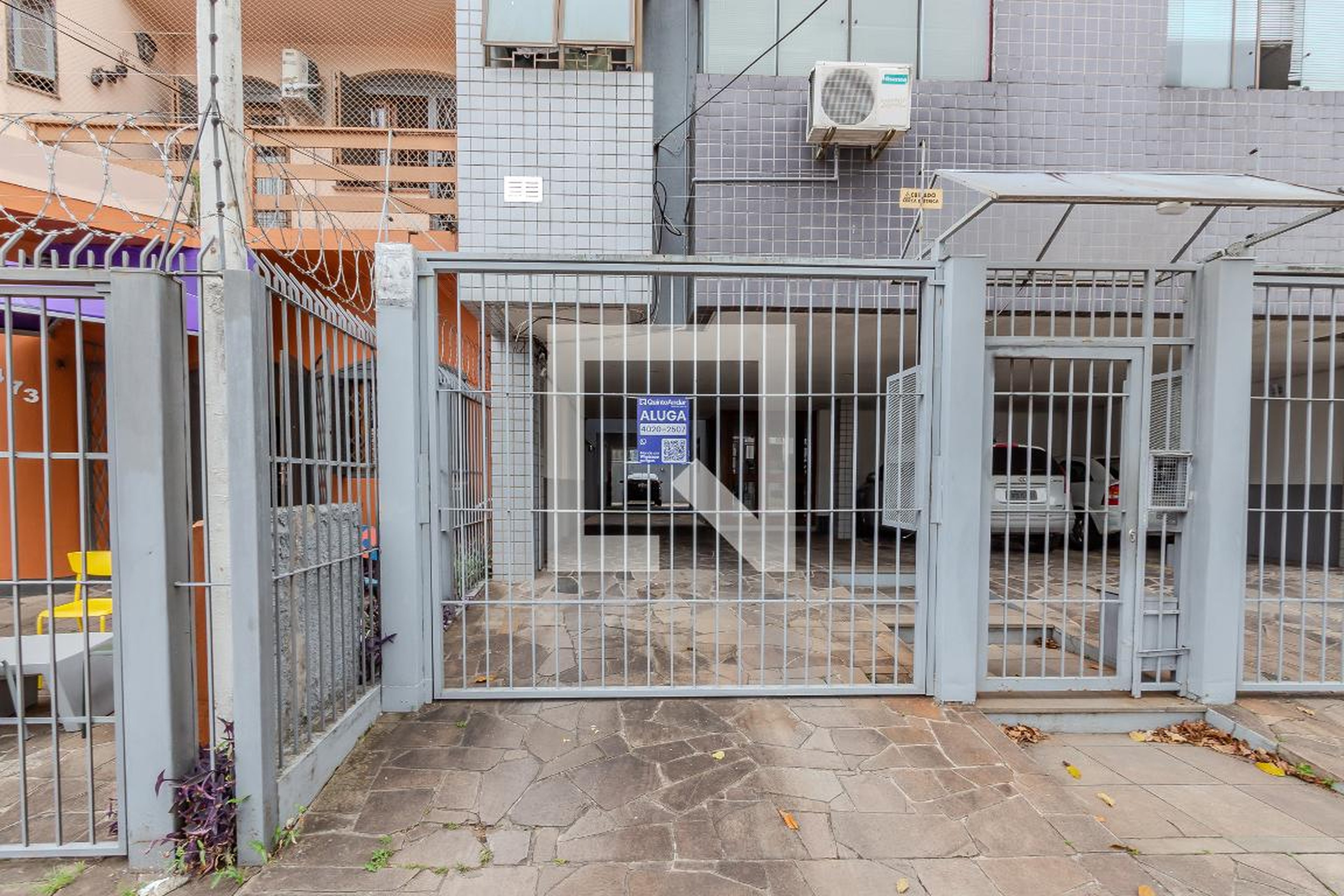 Fachada Condomínio em Rua Gonçalves Lêdo, 463