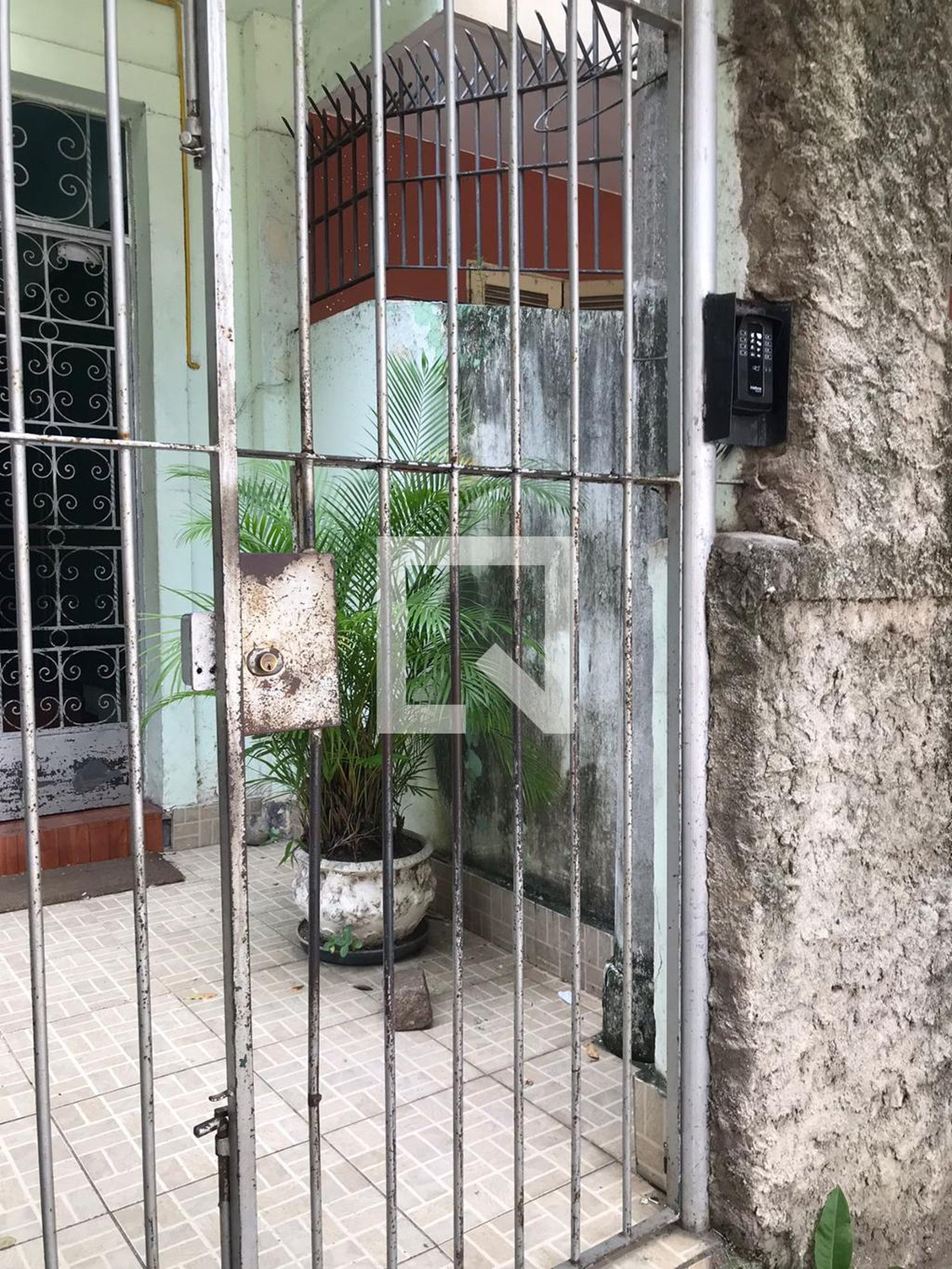Fachada do Prédio Condomínio em Rua Luís Barbosa, 164