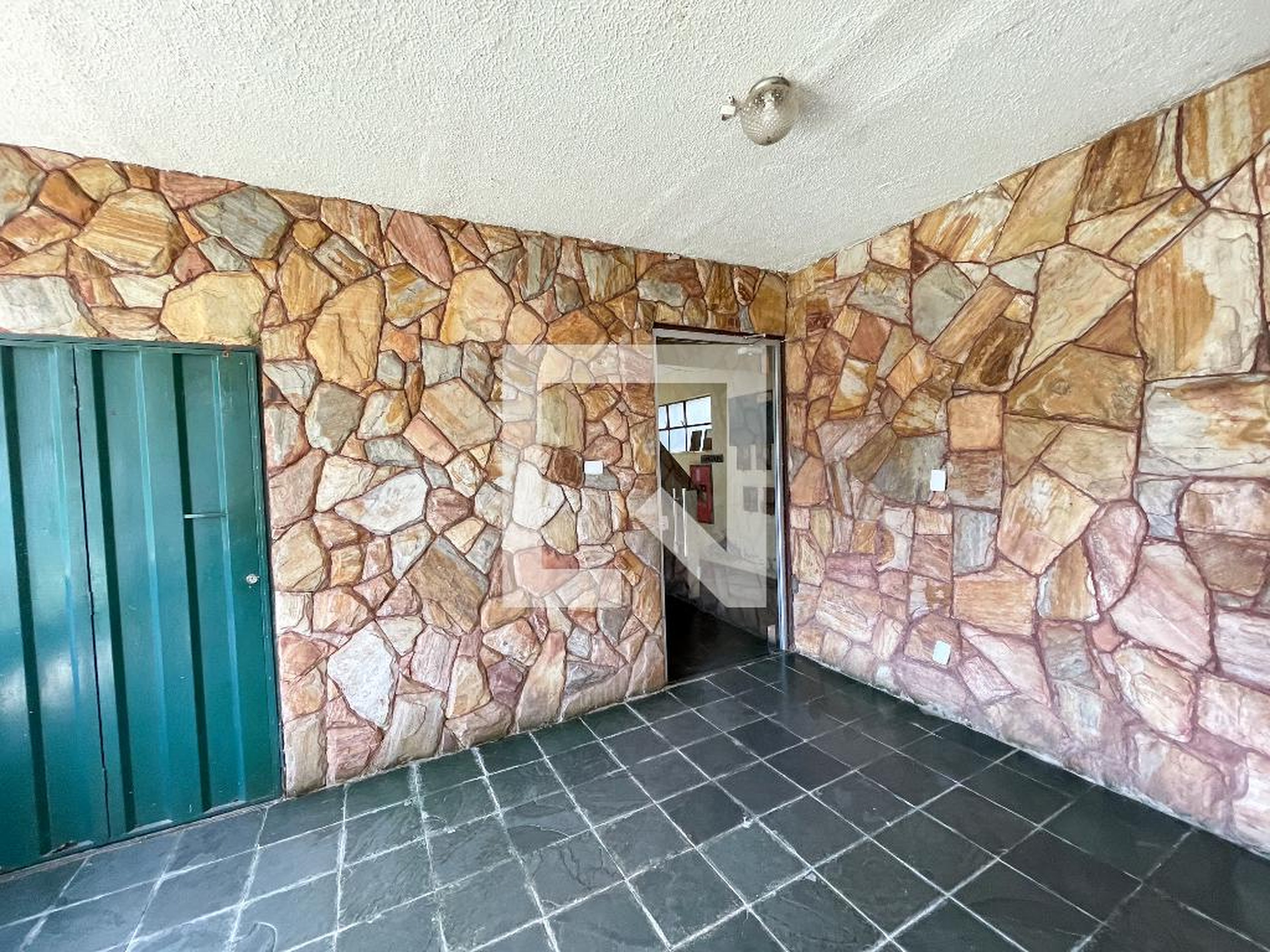 Hall de entrada Condomínio em Rua Itapetininga, 211