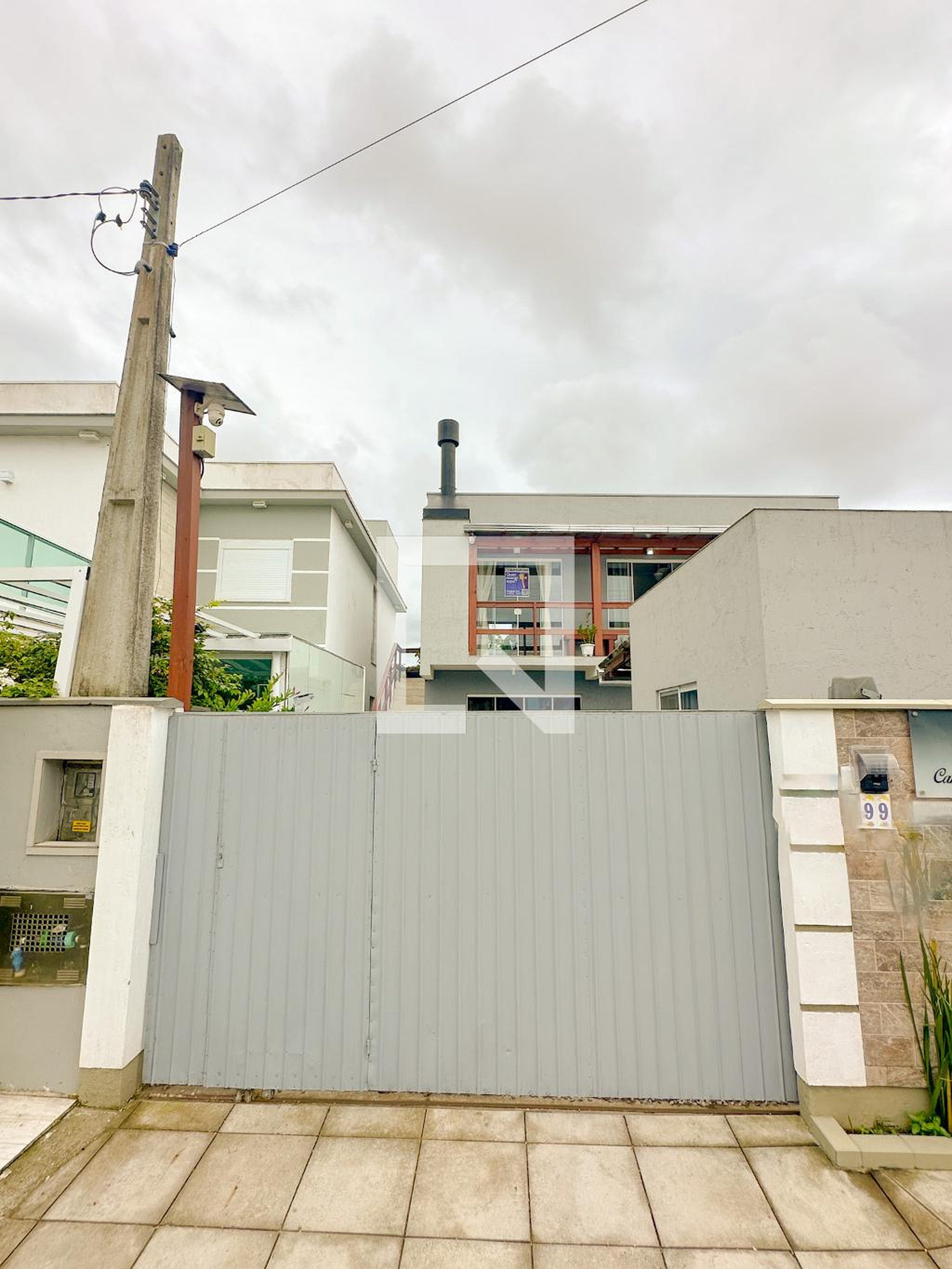 Fachada Condomínio em Servidão Maurilio Nunes, 99