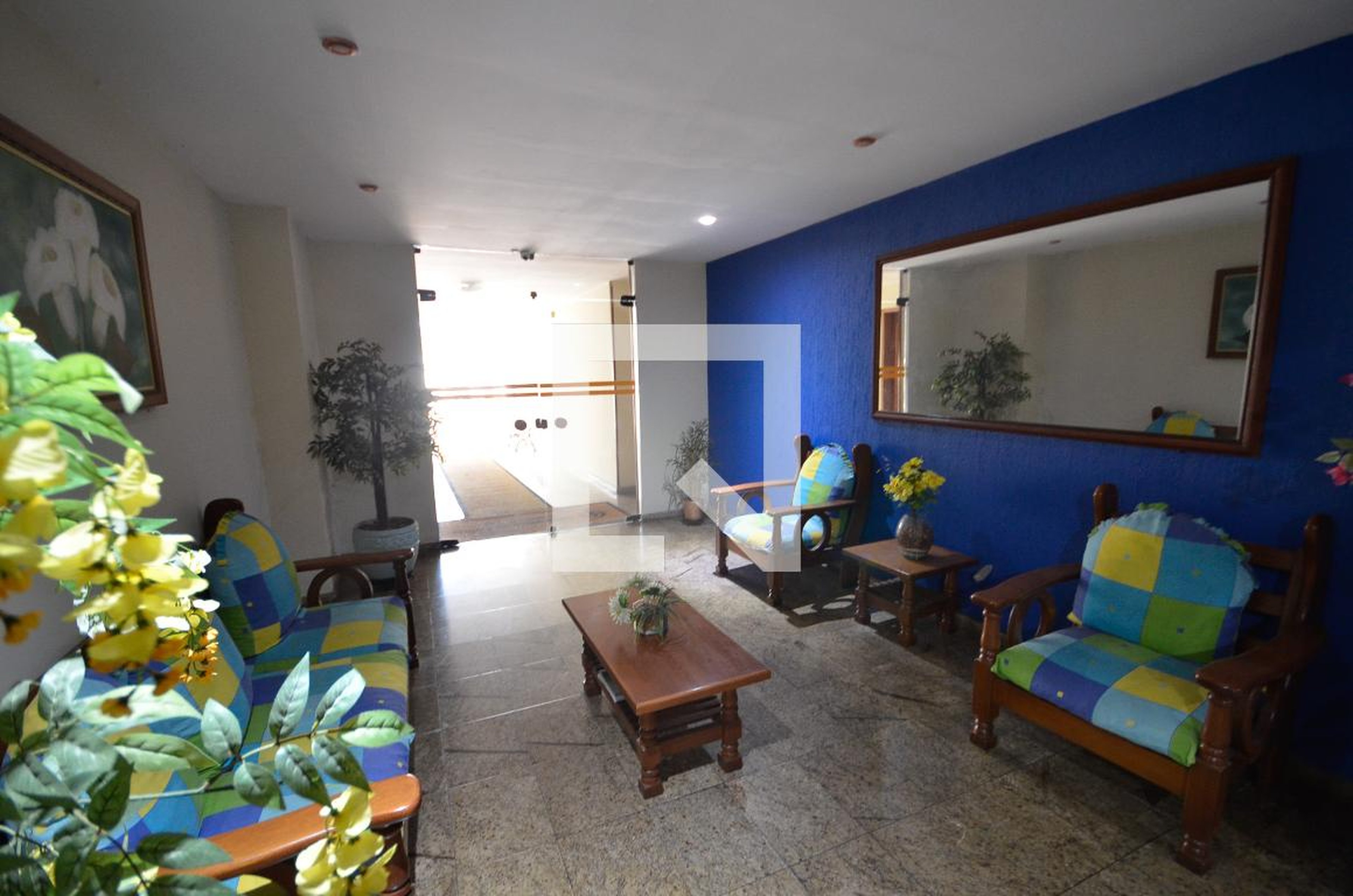 Hall - Sampaio Ferraz