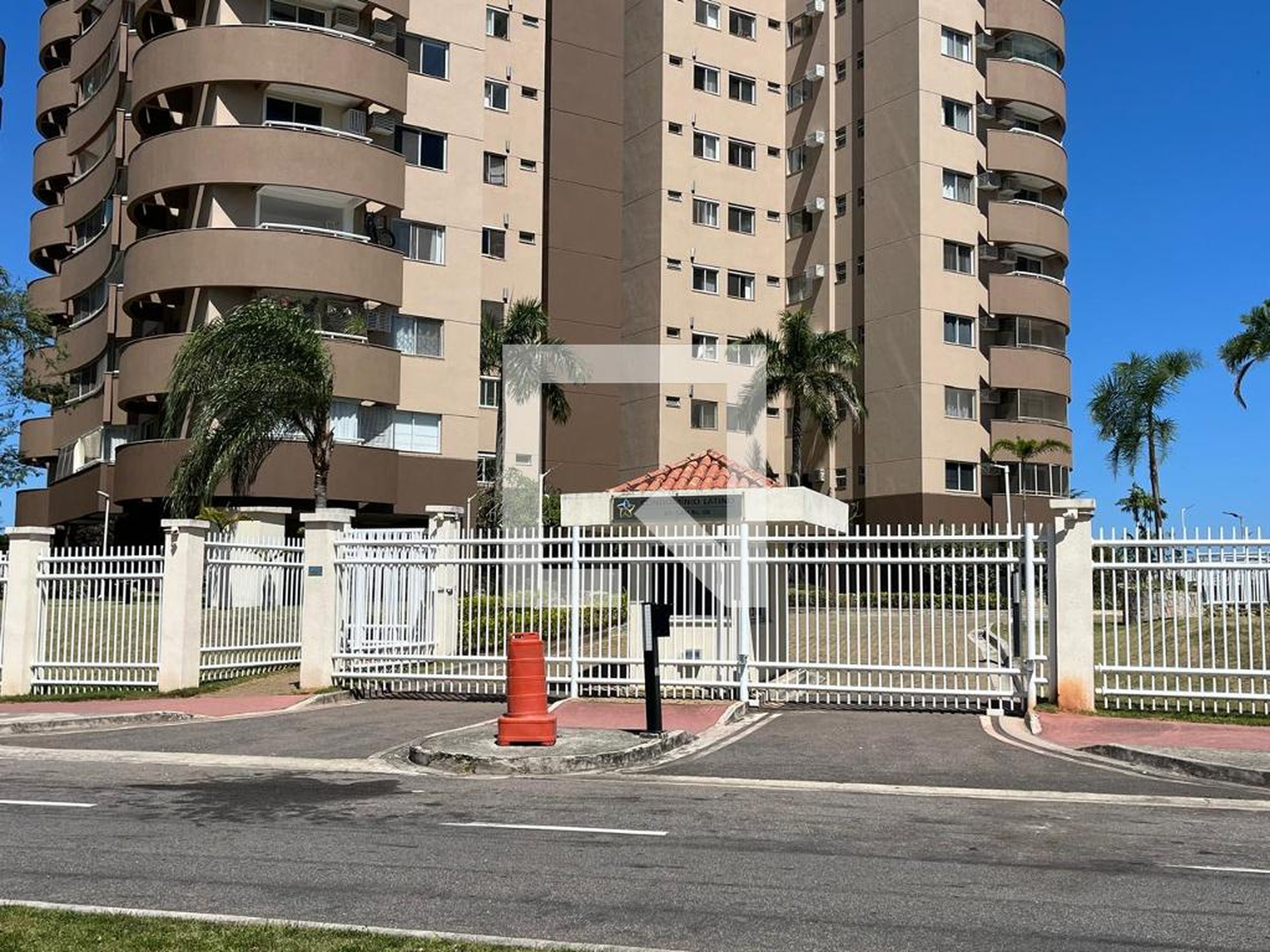 Fachada Condomínio Vila do Pan