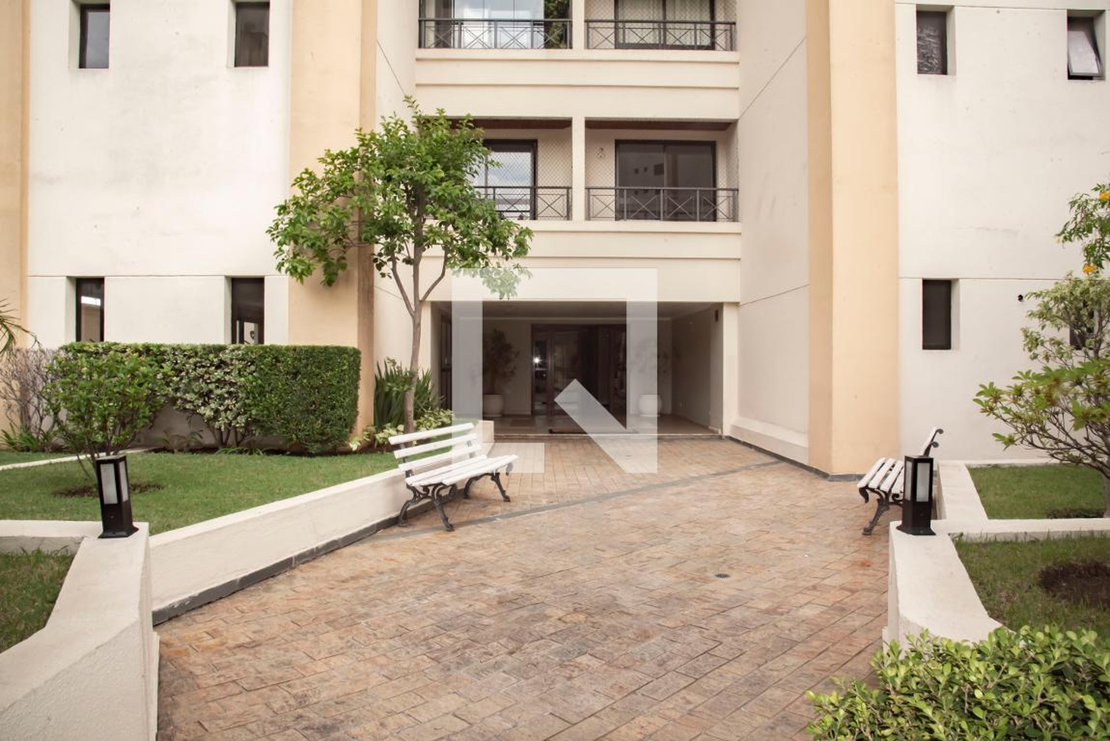 Hall de entrada - Edifício Carla Valéria