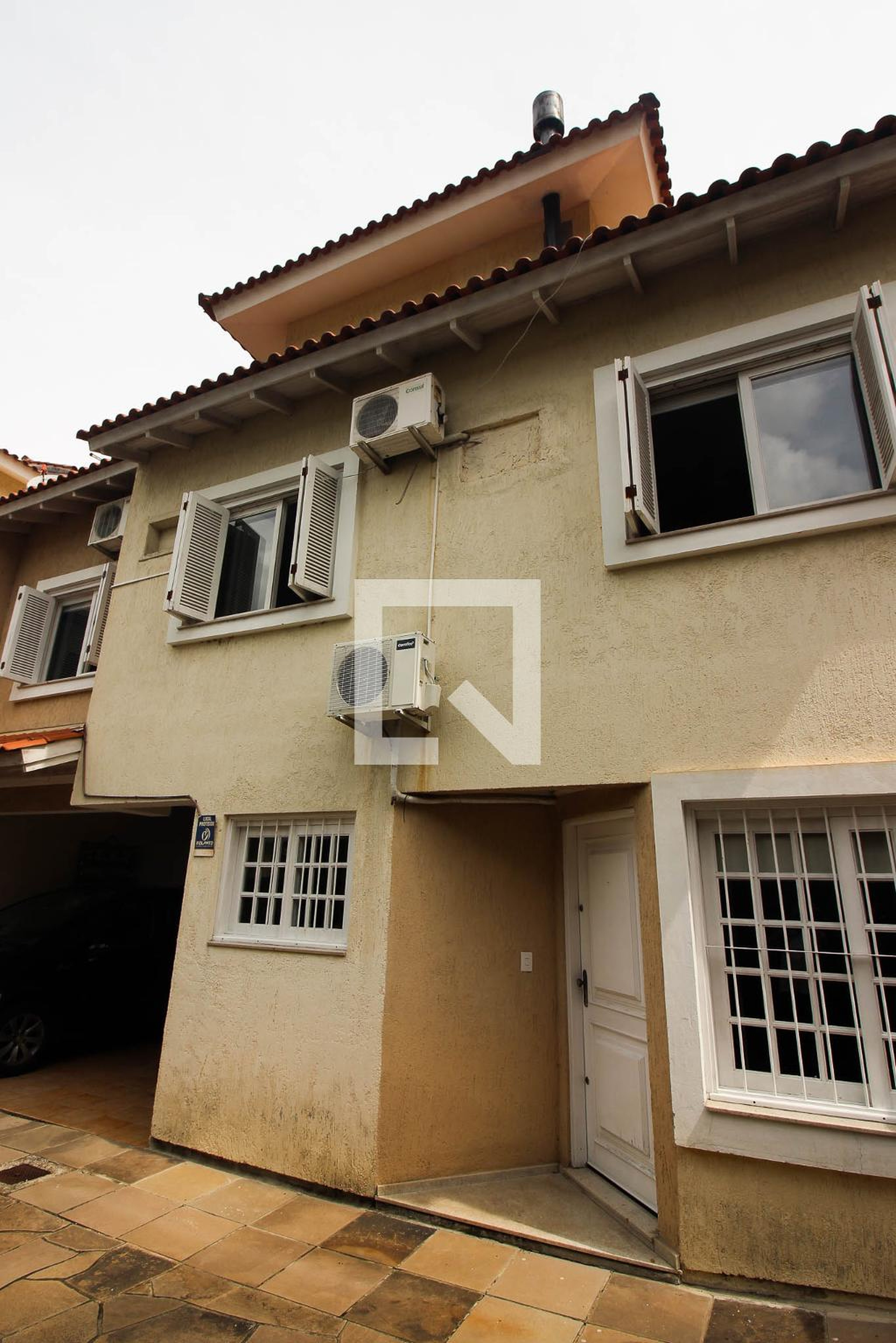 Fachada Condomínio em Rua Leme, 669