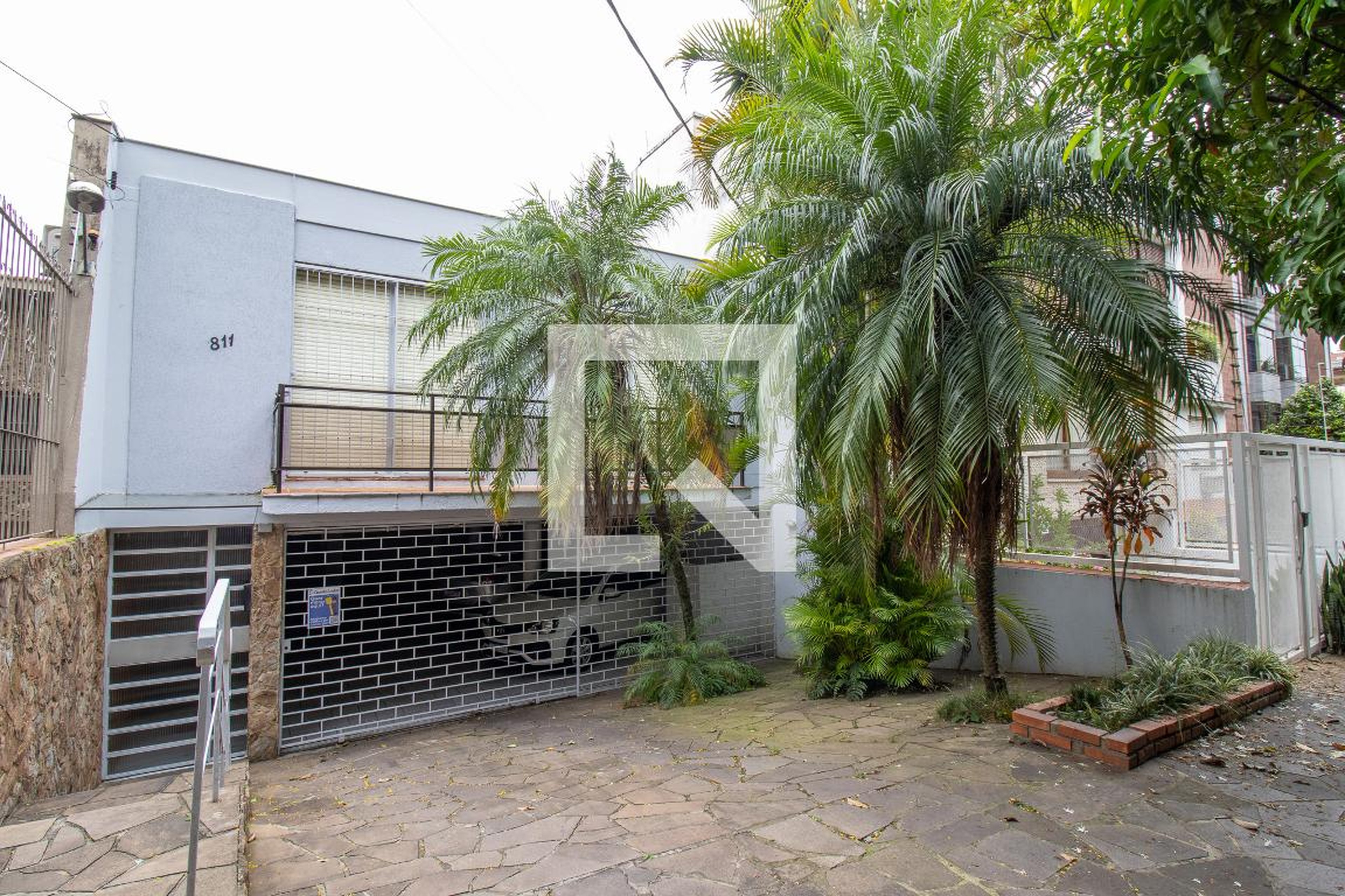 Fachada Condomínio em Rua Carlos Von Koseritz, 811